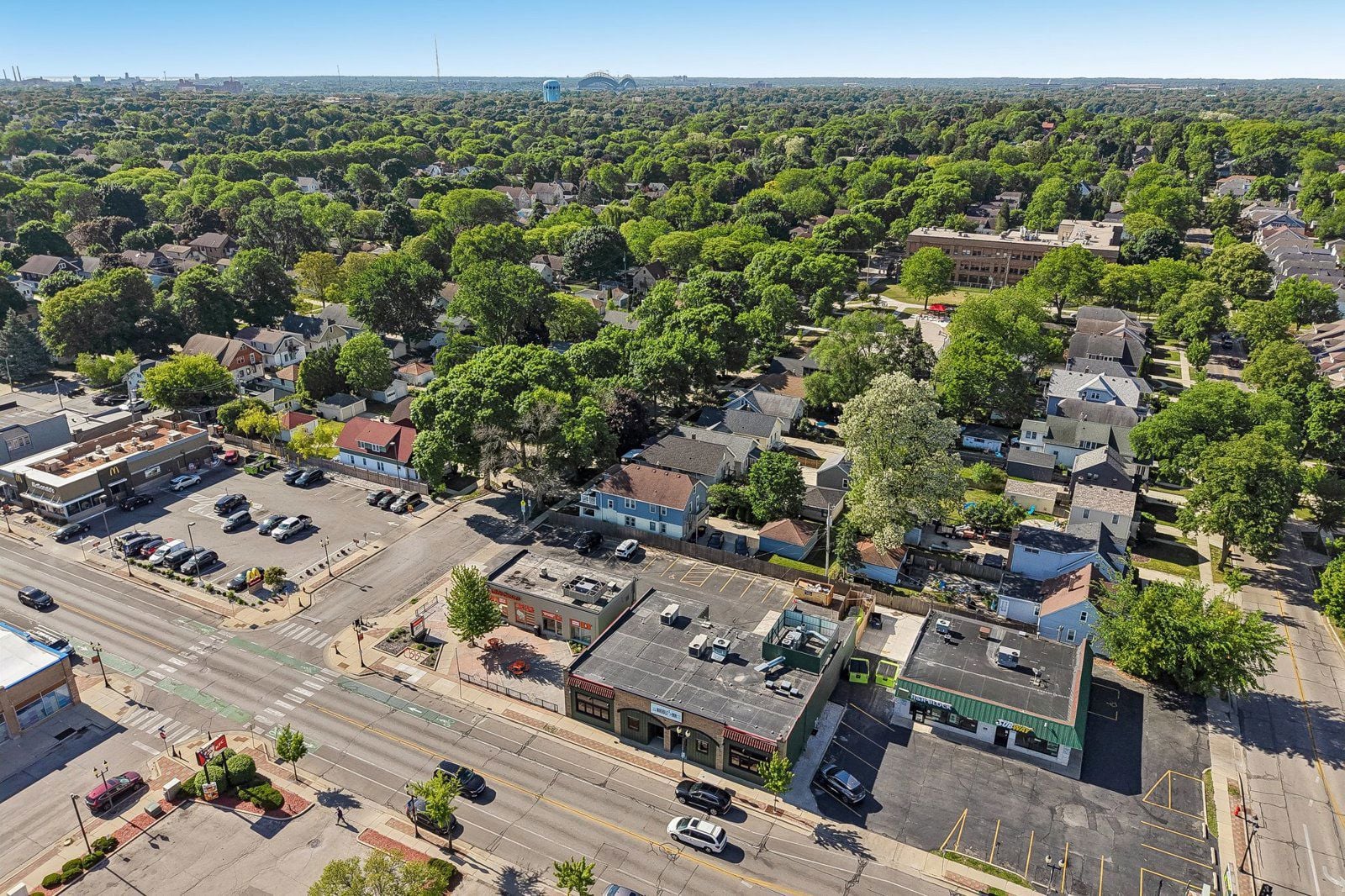 5-web-or-mls-W North Ave-S3005-005