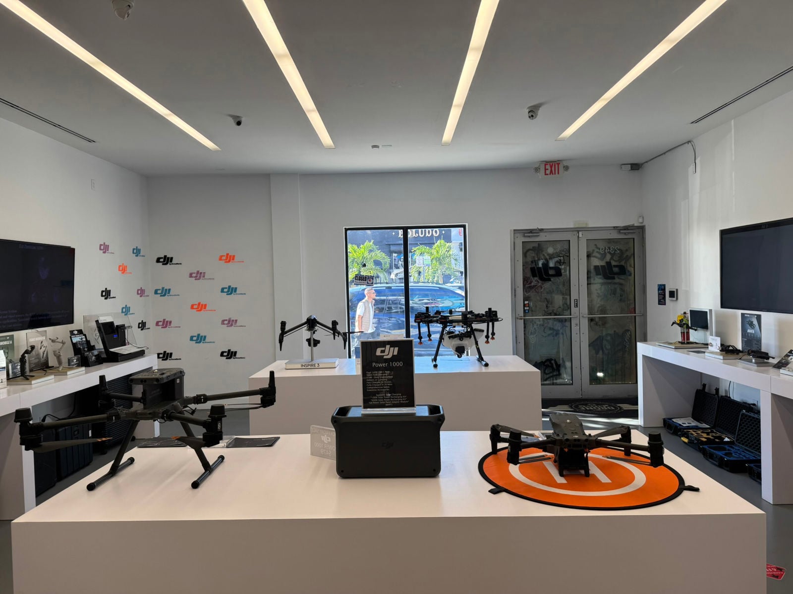 Interior Photo #5.JPEG