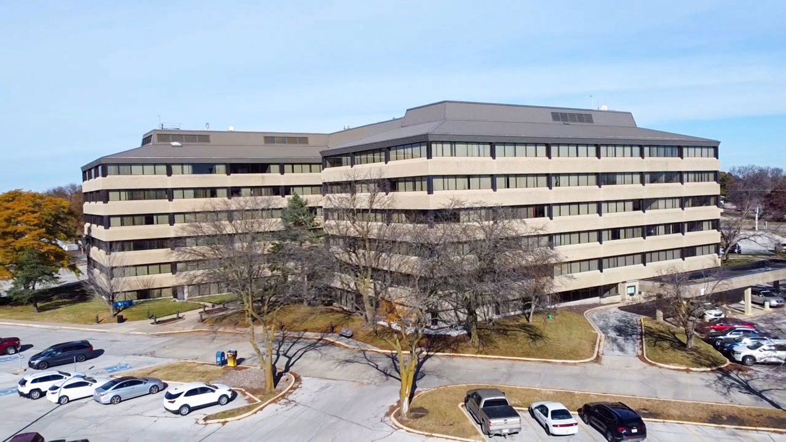 6200-Aurora-Ave_Merle-Hay-Centre-7