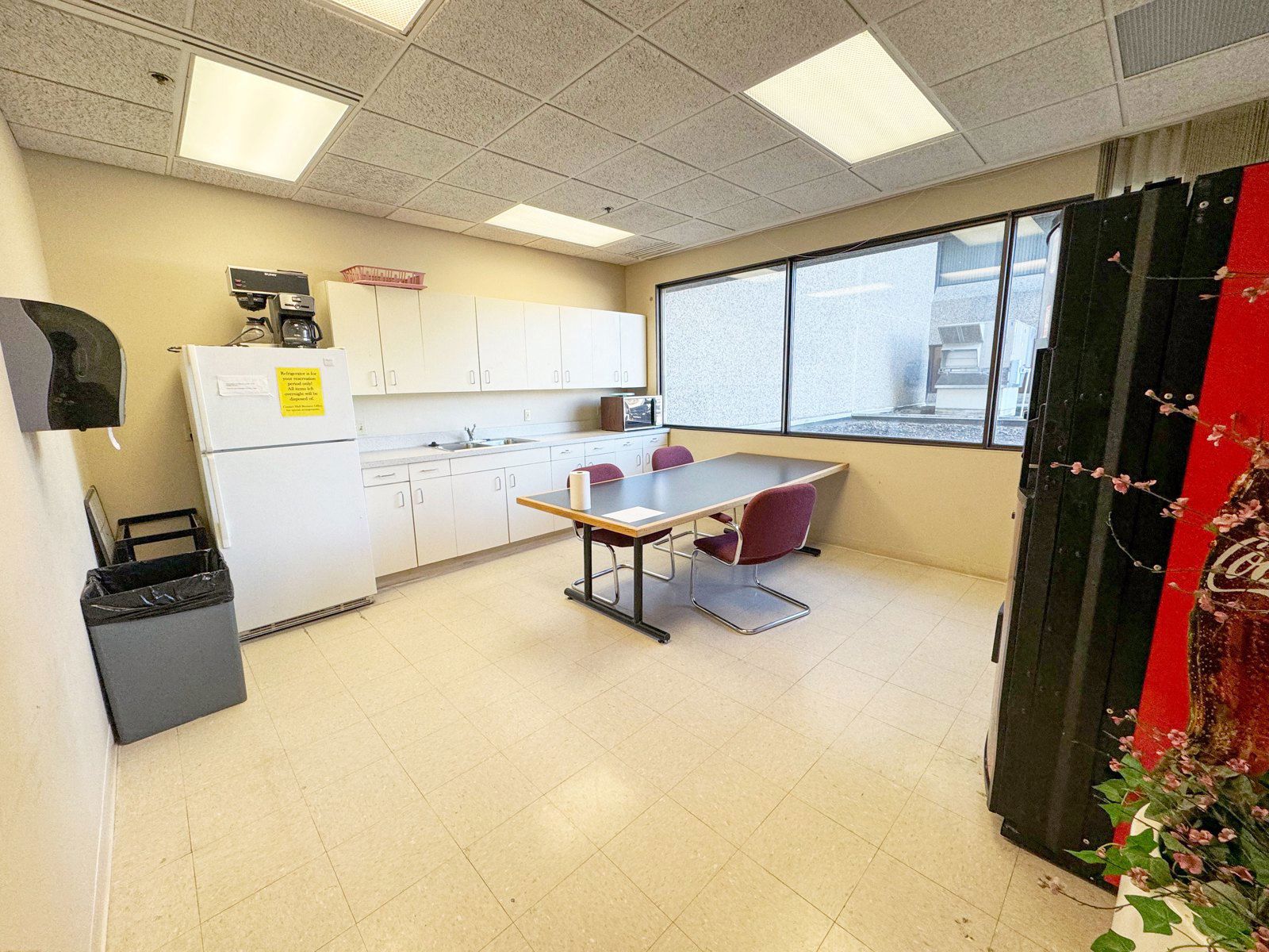 6200-Aurora-Ave_Merle-Hay-Centre-10