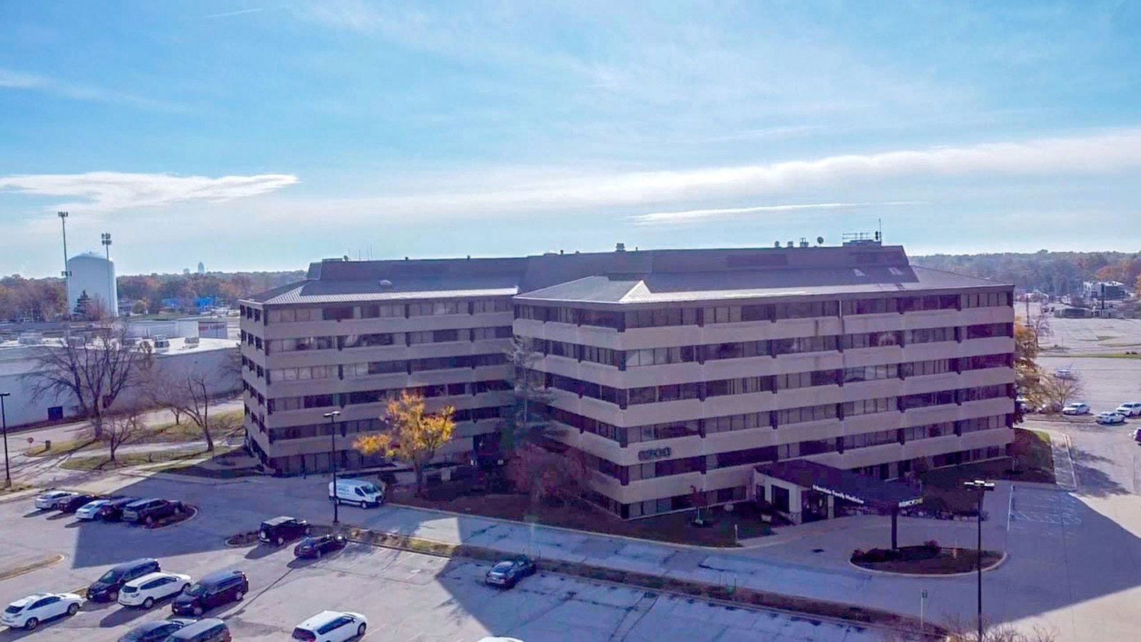 6200-Aurora-Ave_Merle-Hay-Centre-8