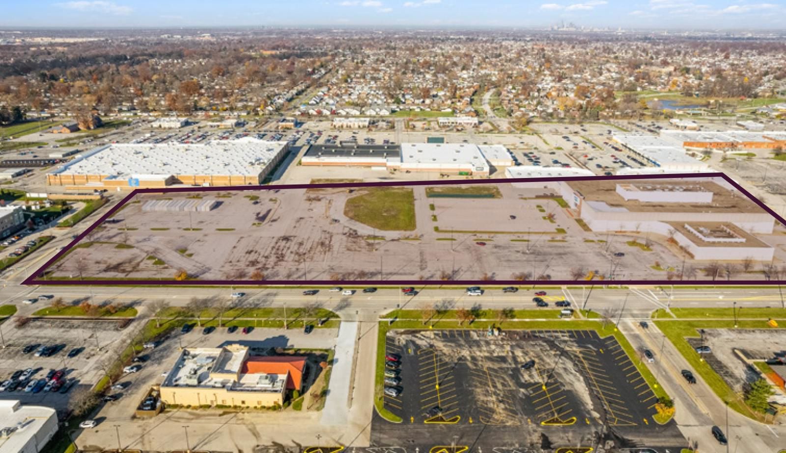 Shoppers World Box at Shoppes at Parma 7900 Day Drive - Image 2