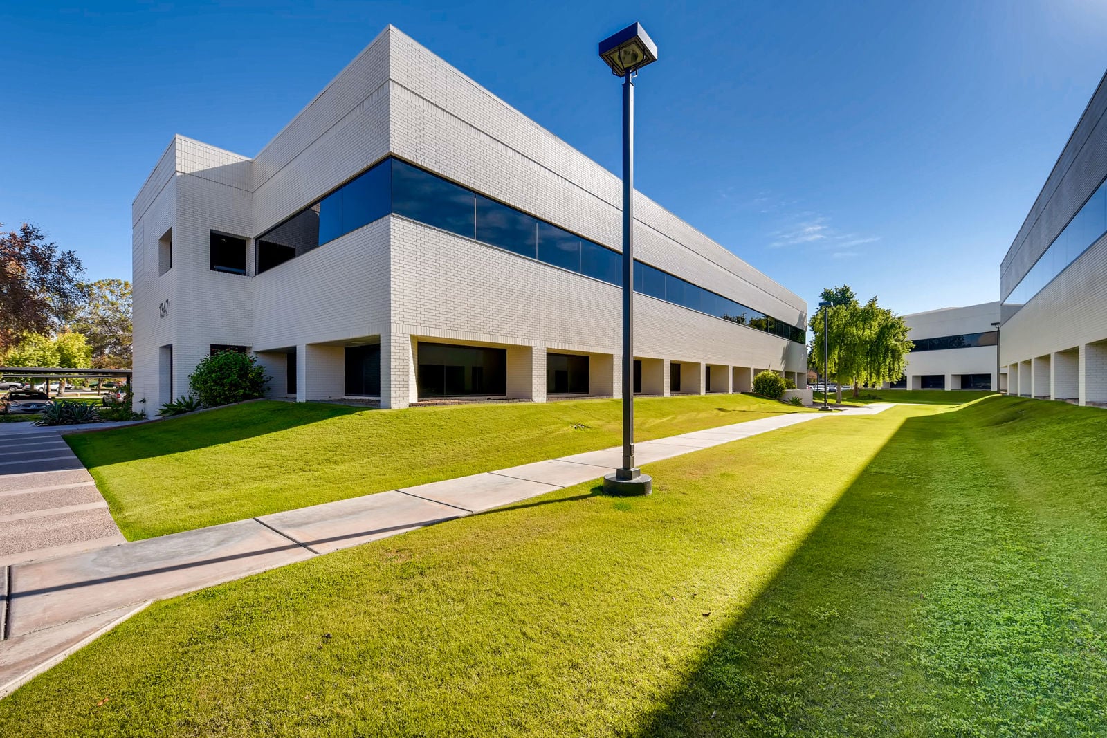 1331 1347 1351 N Alma School