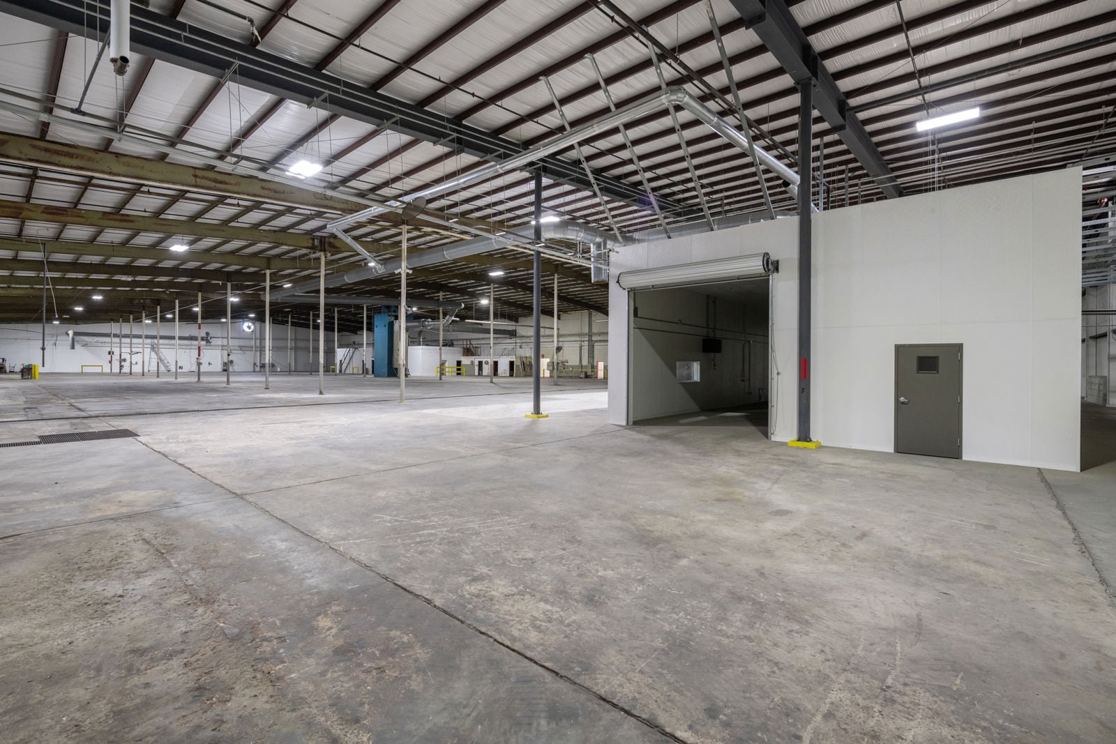 CBRE - 909 W39th Street - Interior-3547