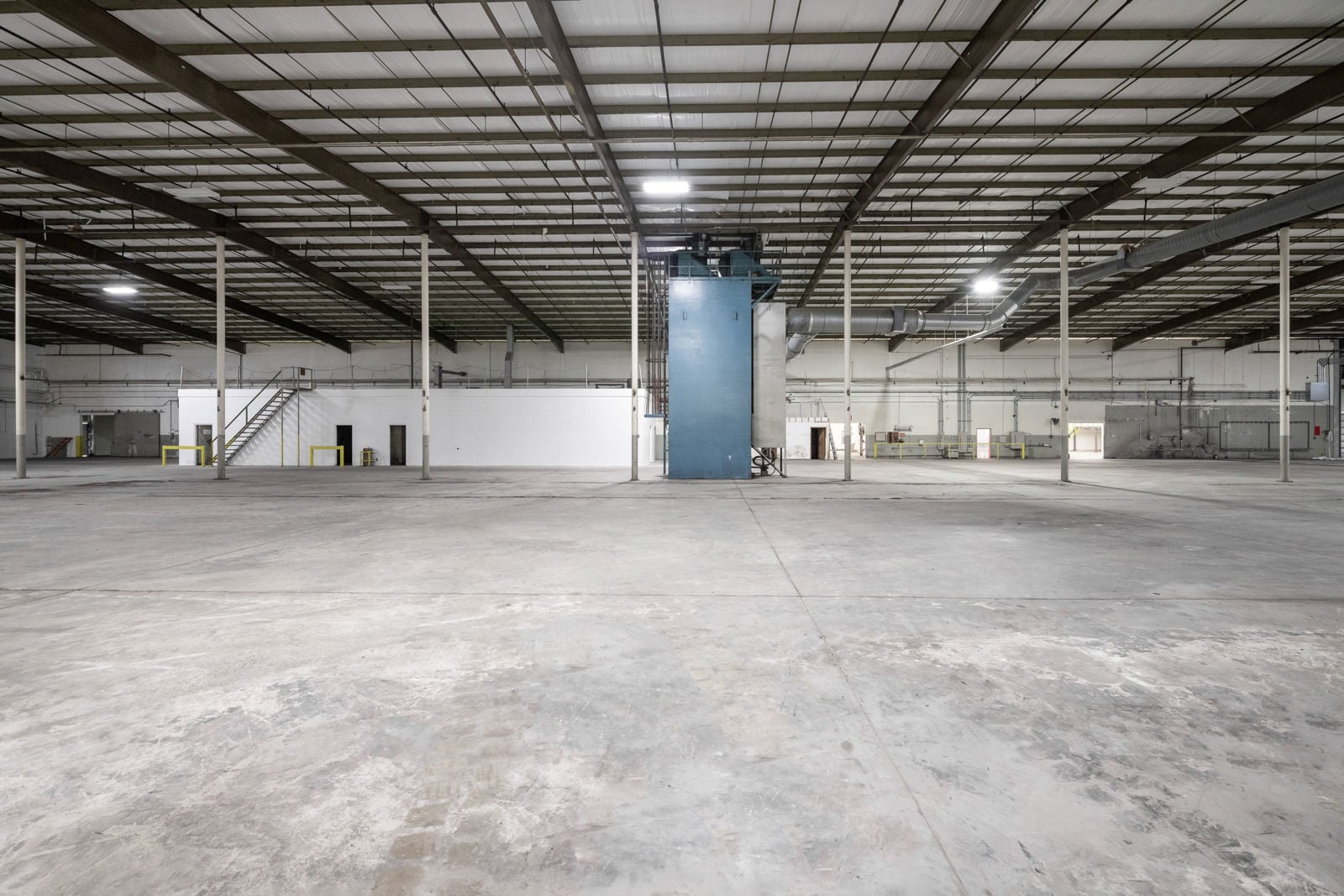 CBRE - 909 W39th Street - Interior-3540