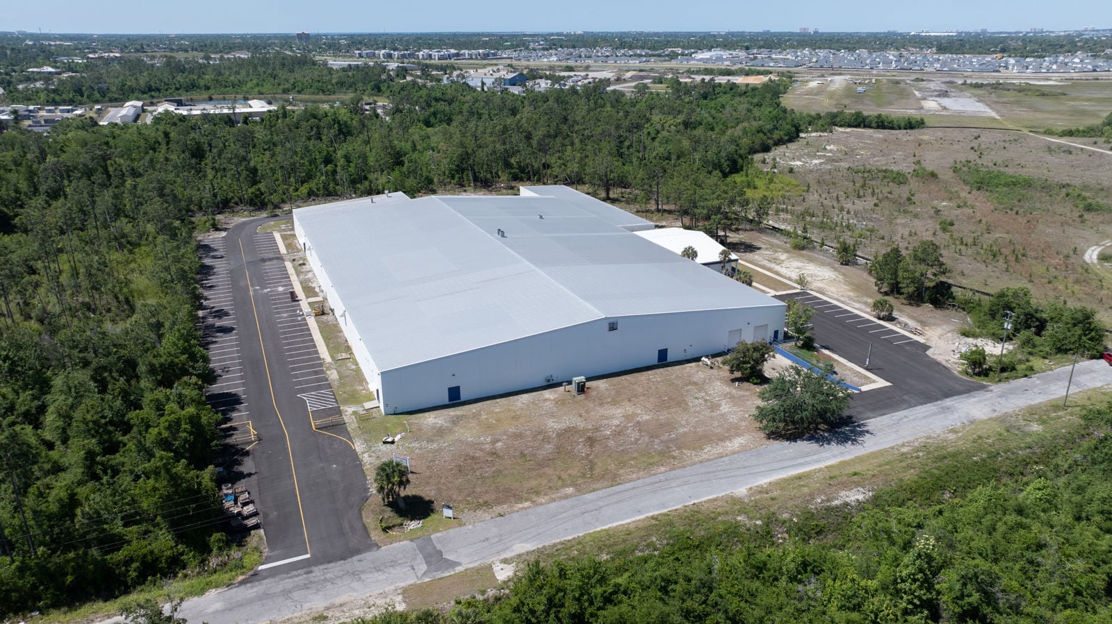 CBRE - 909 W39th--11