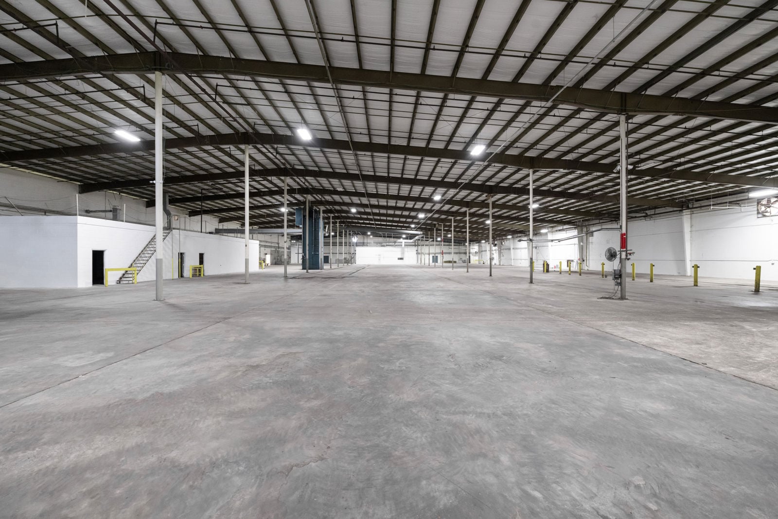 CBRE - 909 W39th Street - Interior-3534