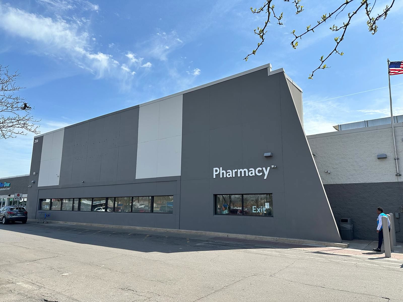 IL - Chicago, 2551 W Cermak Rd_#5646