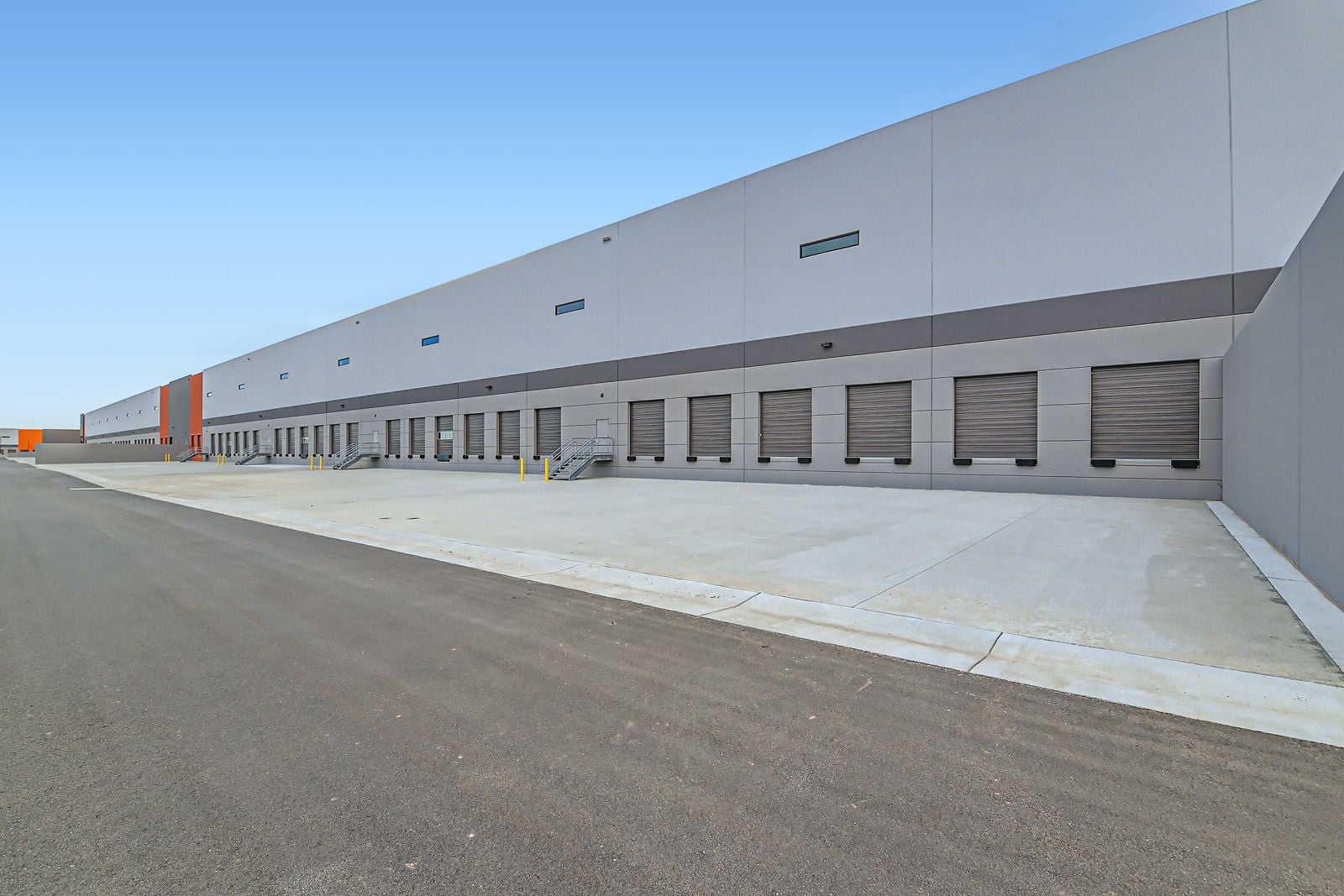 22250 E I76 Frontage Road-print-038-039-Loading Dock-3600x2400-300dpi