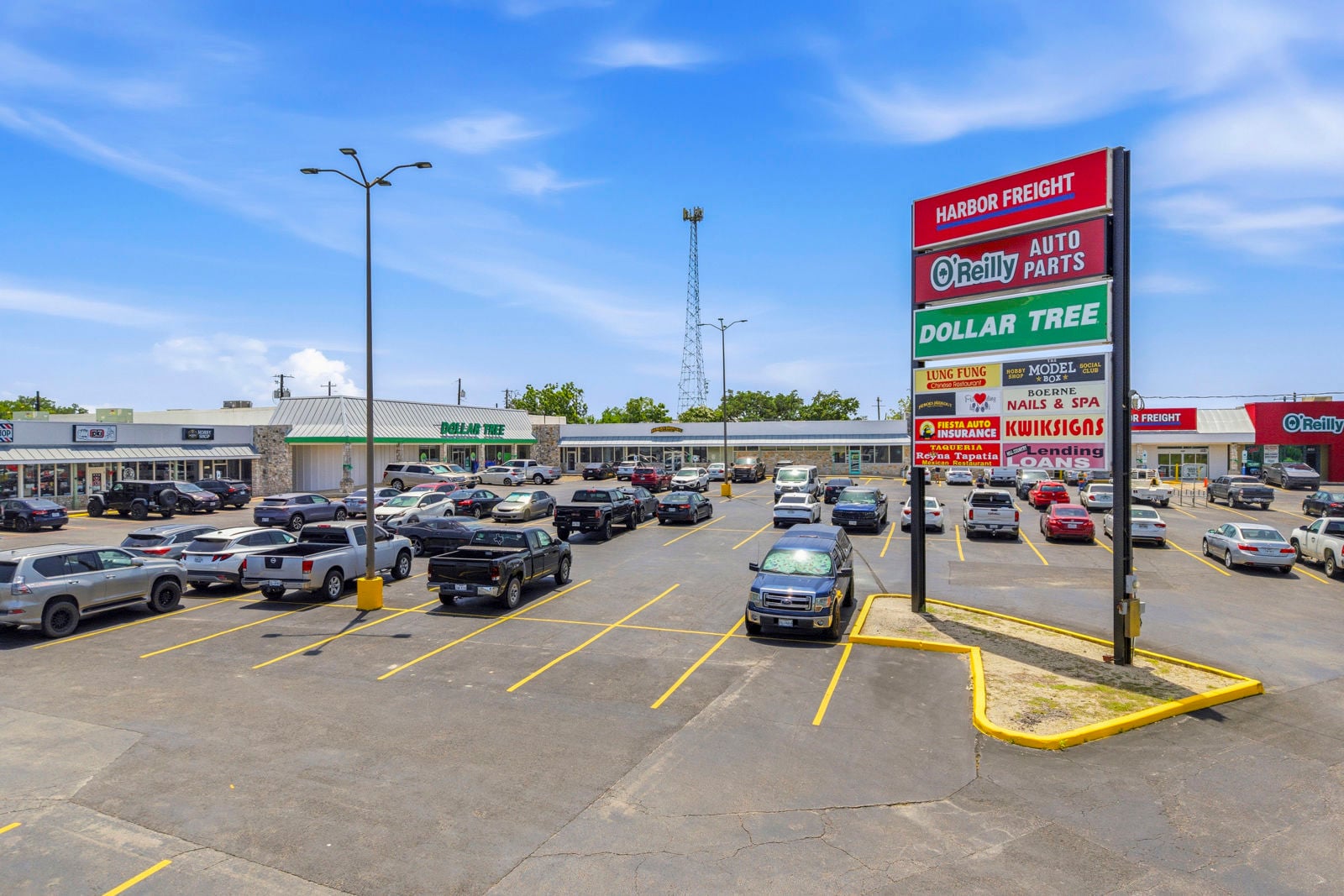 SAT-Live Oak Shopping Center Ground UAV_001