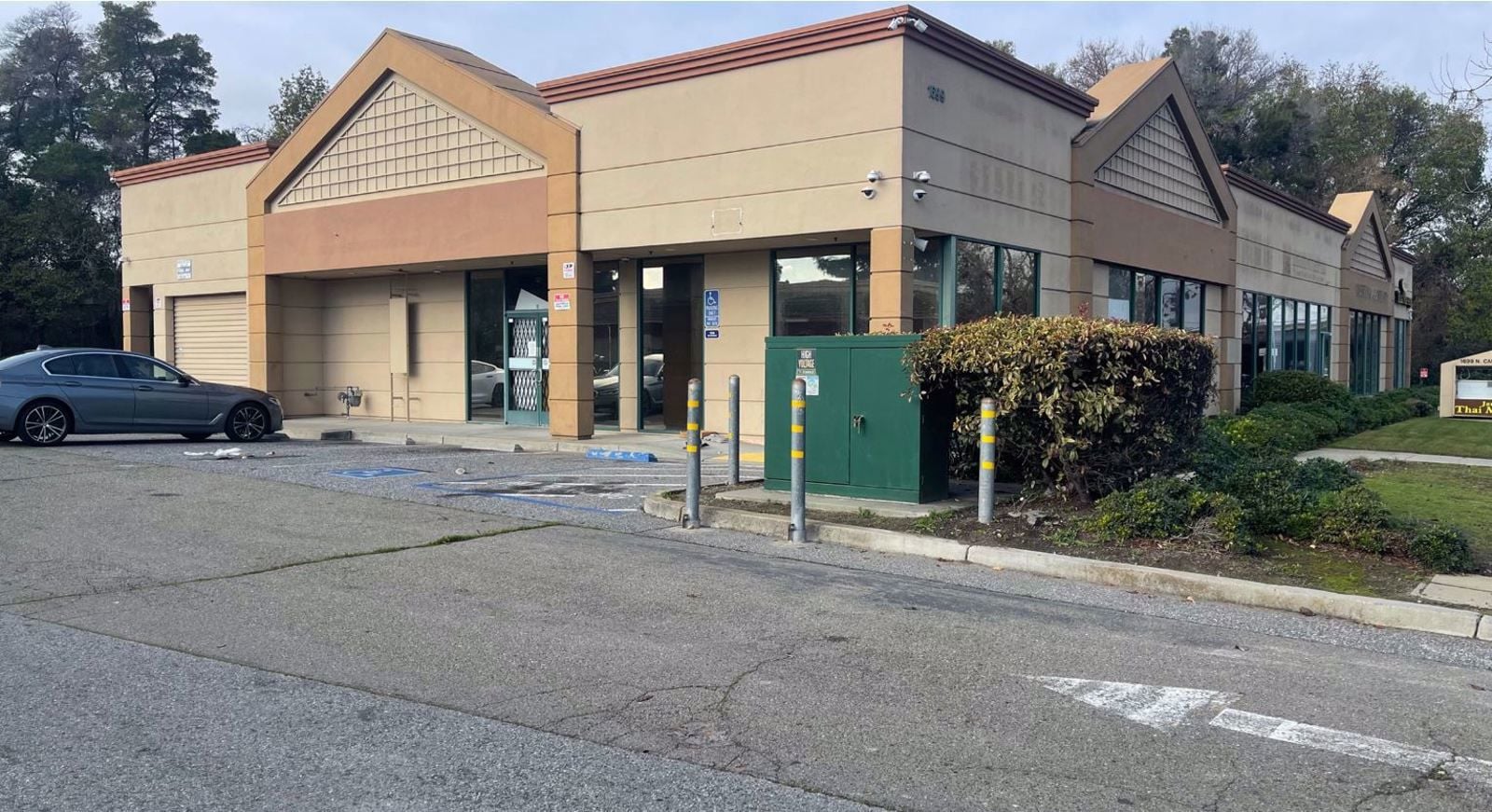 1699 N Capitol Ave_FrontBuildingPhoto2.JPG