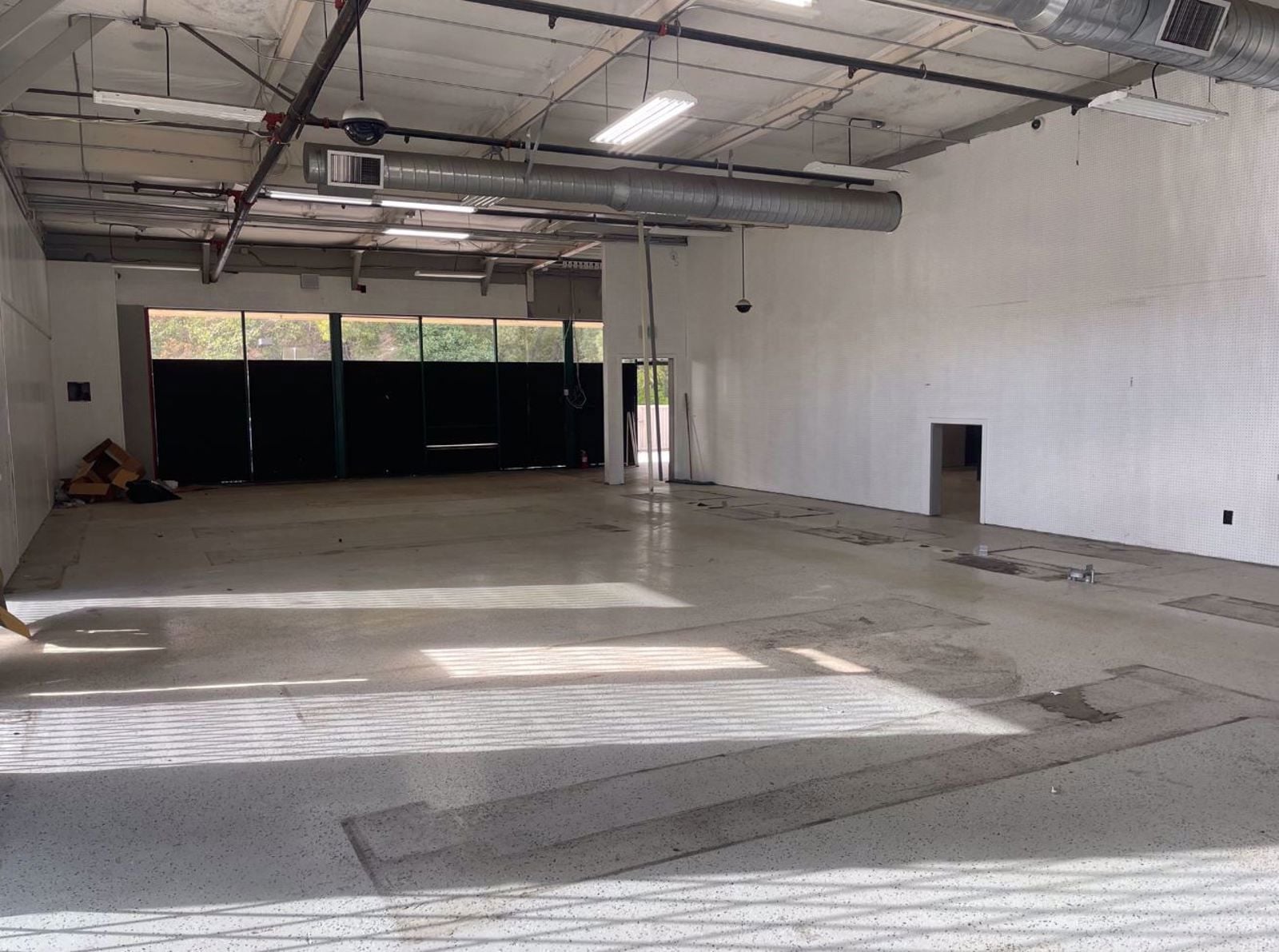 1699 N Capitol Ave_Internal Photo 1.JPG