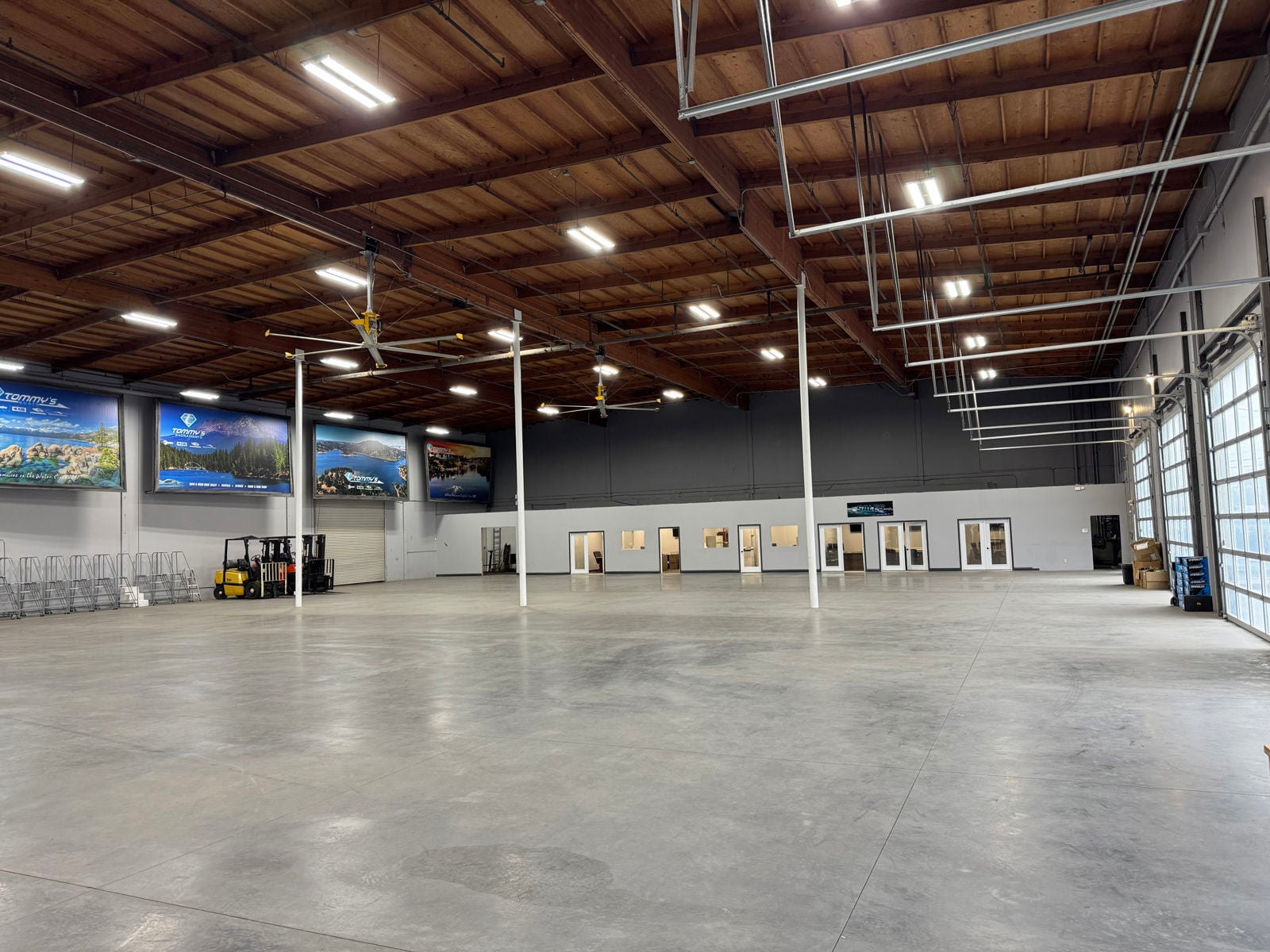 11361 Folsom Boulevard - Image 3