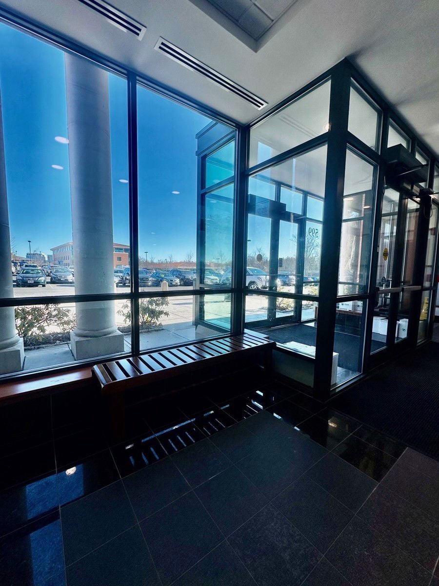 599 Farmington Ave_inside lobby entrance 2