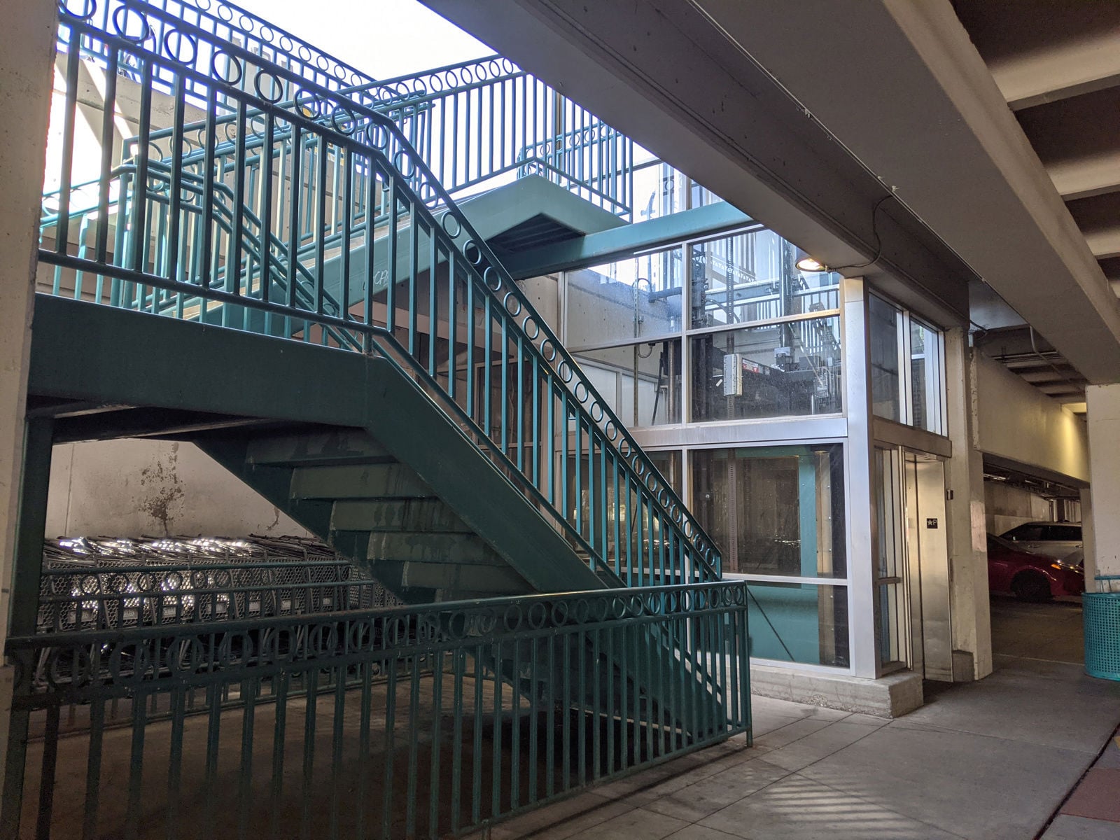 PXL_20210420_213110424