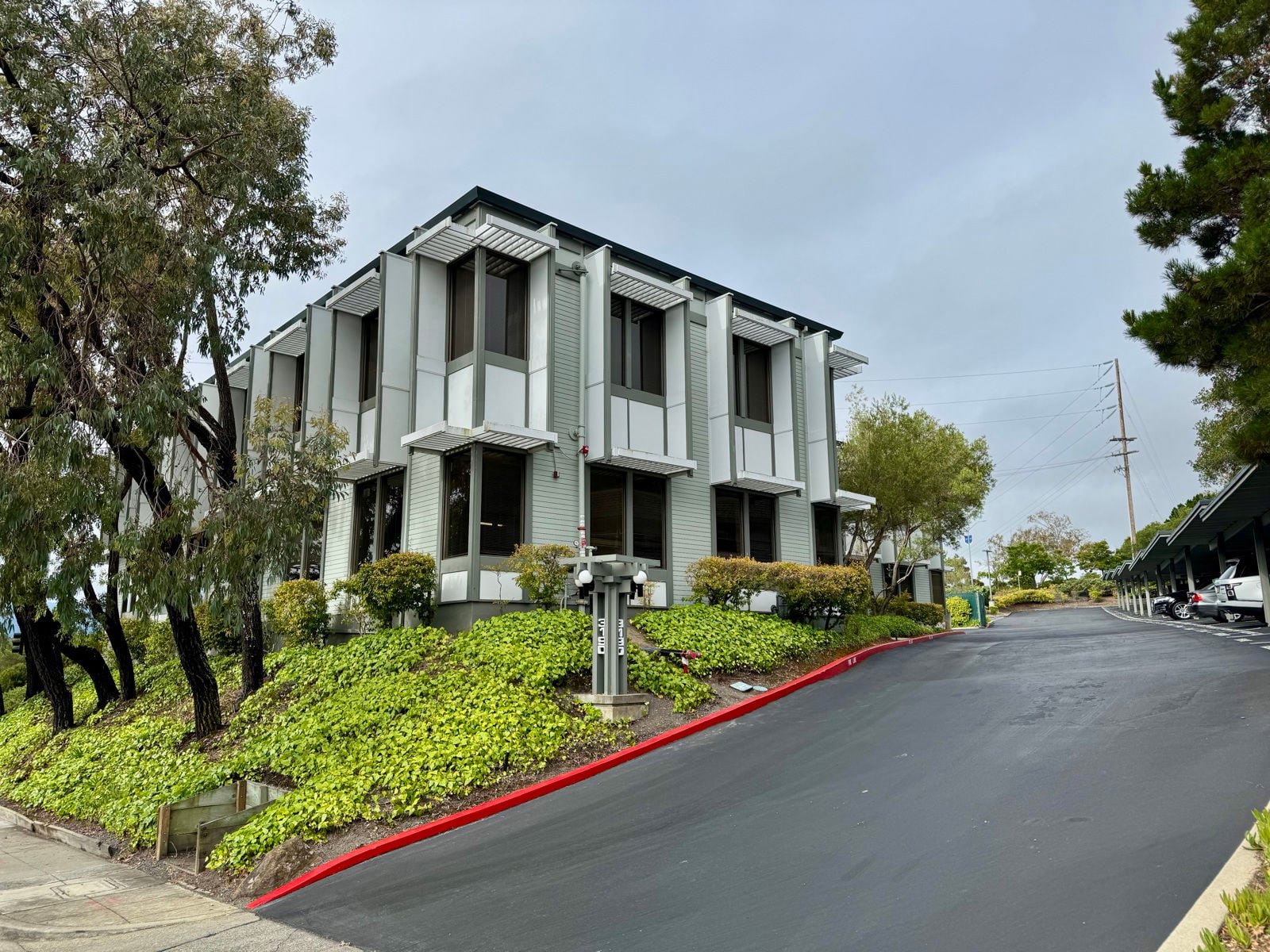 3190 Clearview Way, San Mateo