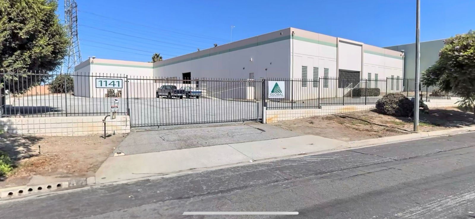 1141 Sandhill - Bldg Image