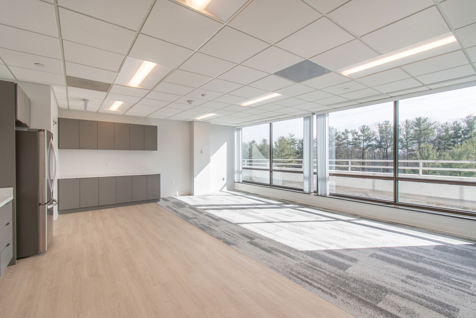 1800 Alexander Bell - 505 - Kitchen