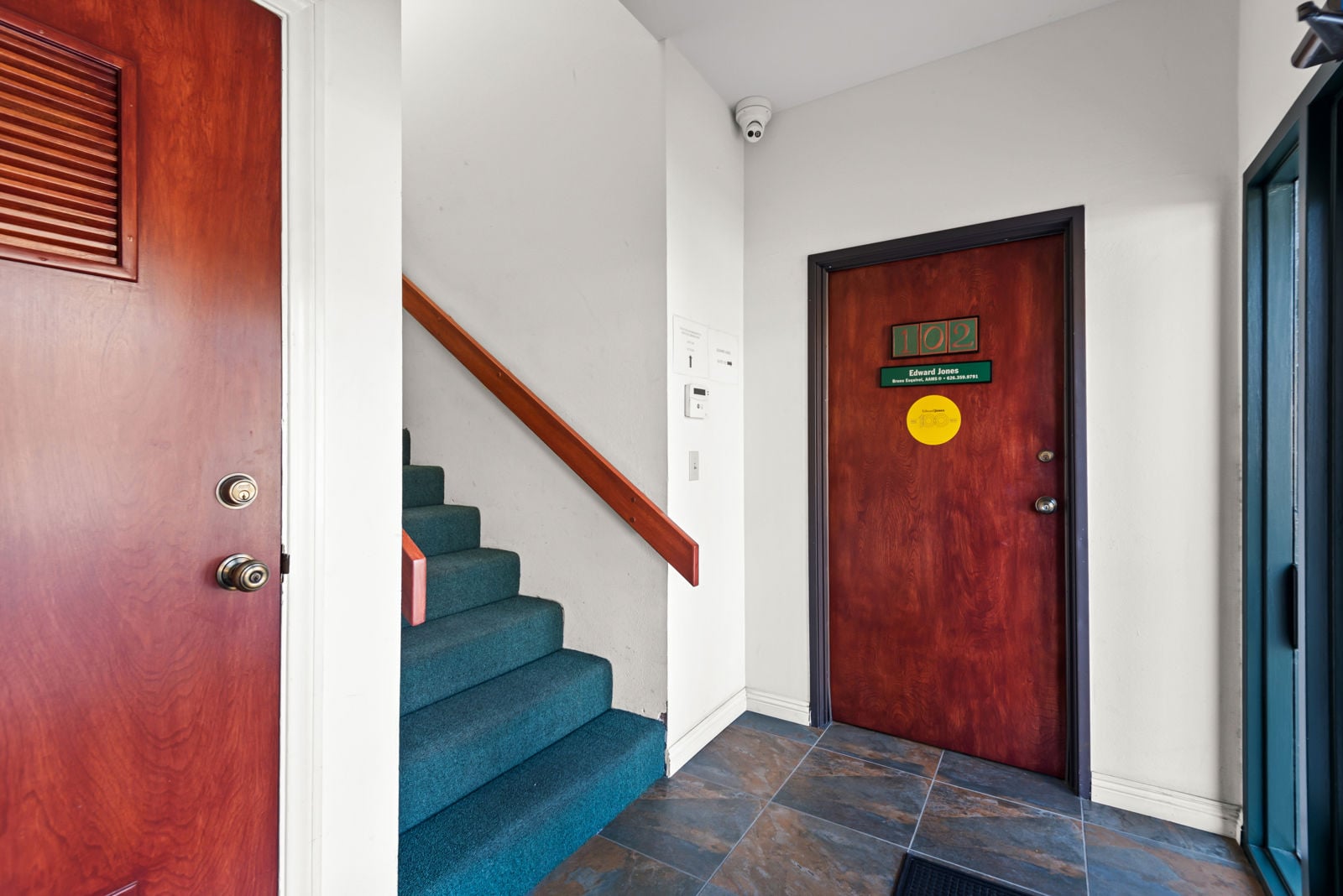 310 E Foothill Interior