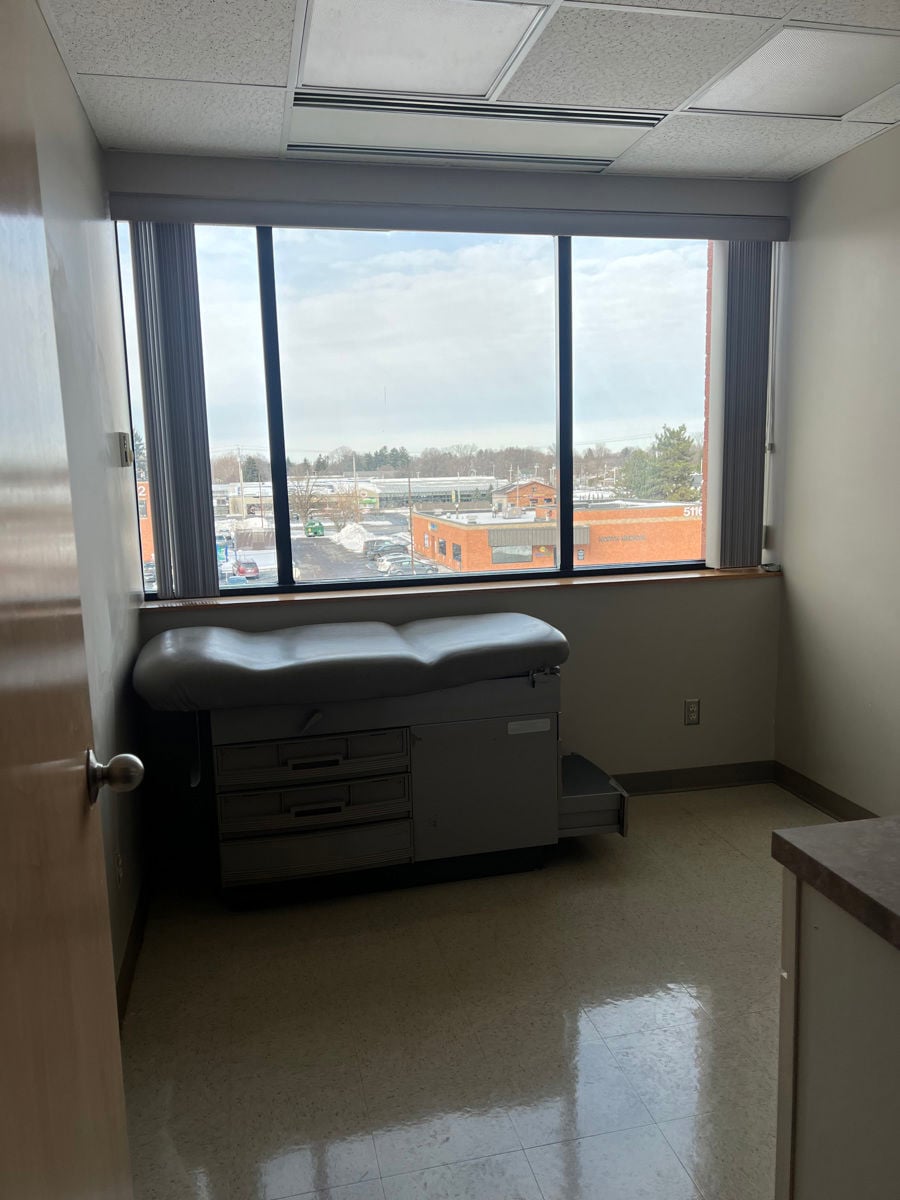 5100 W Taft Road_8142.JPG