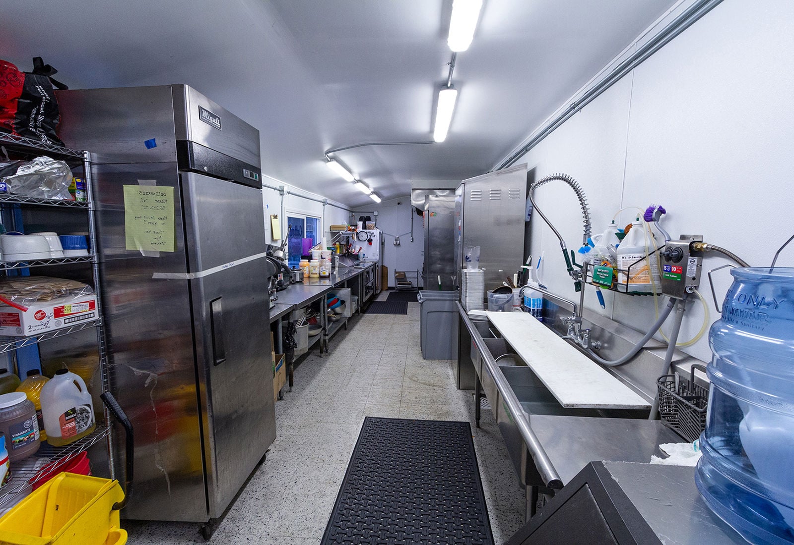 8735 Buffalo Avenue_8102web