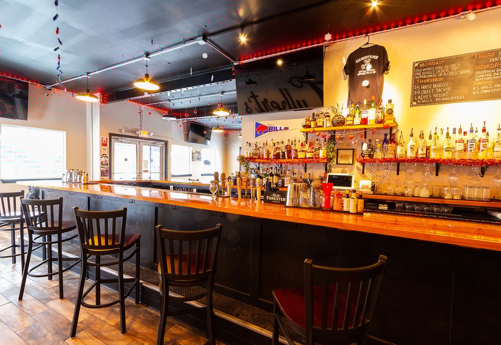 8735 Buffalo Avenue_8115web