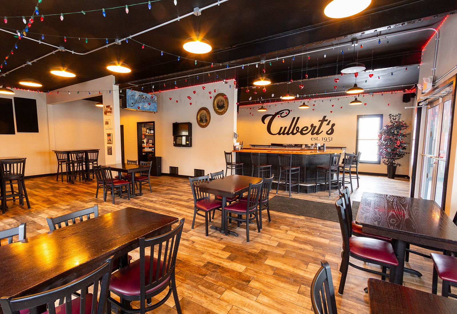 8735 Buffalo Avenue_8113web