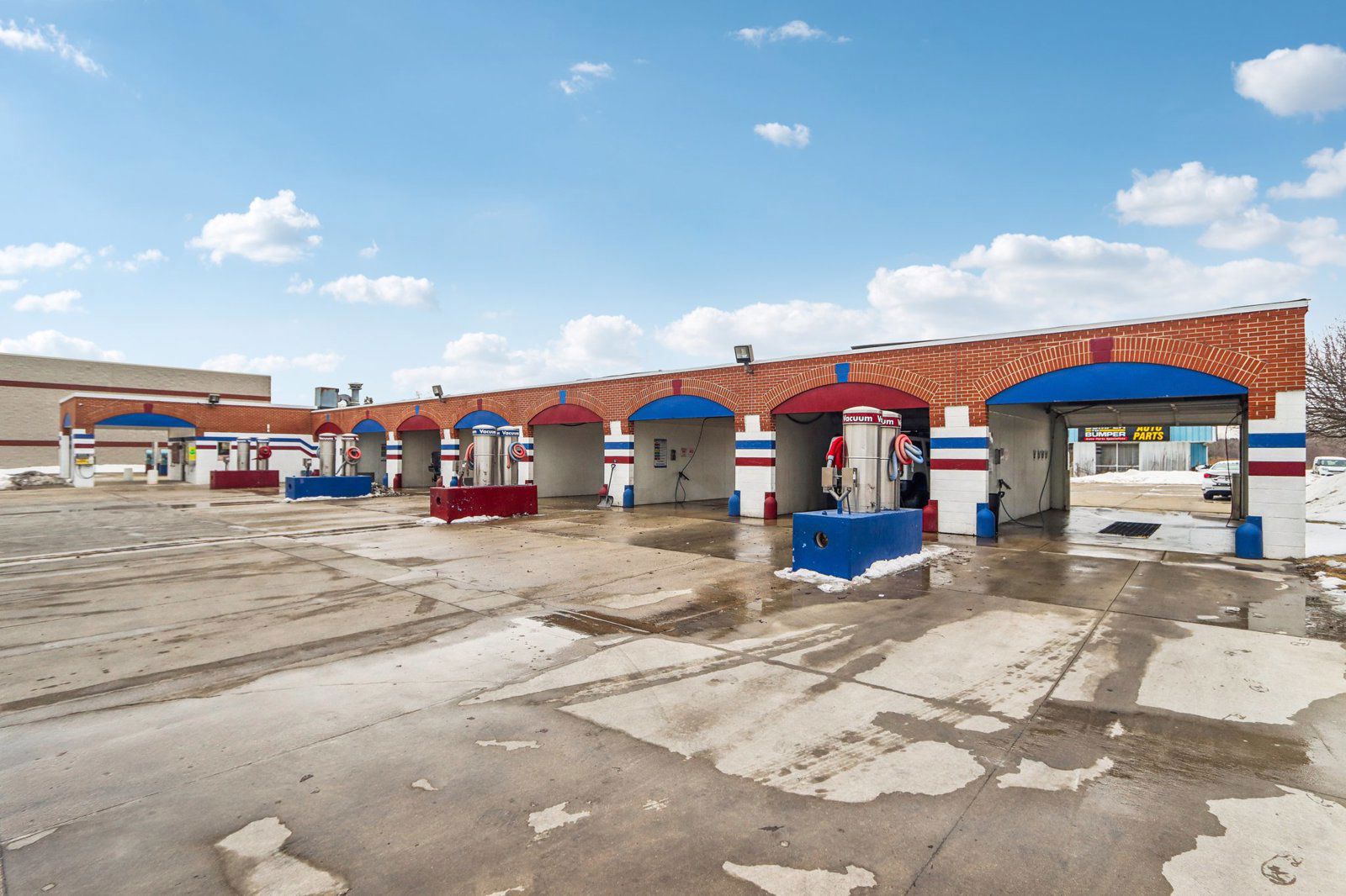 11-web-or-mls-Regency W Dr-011