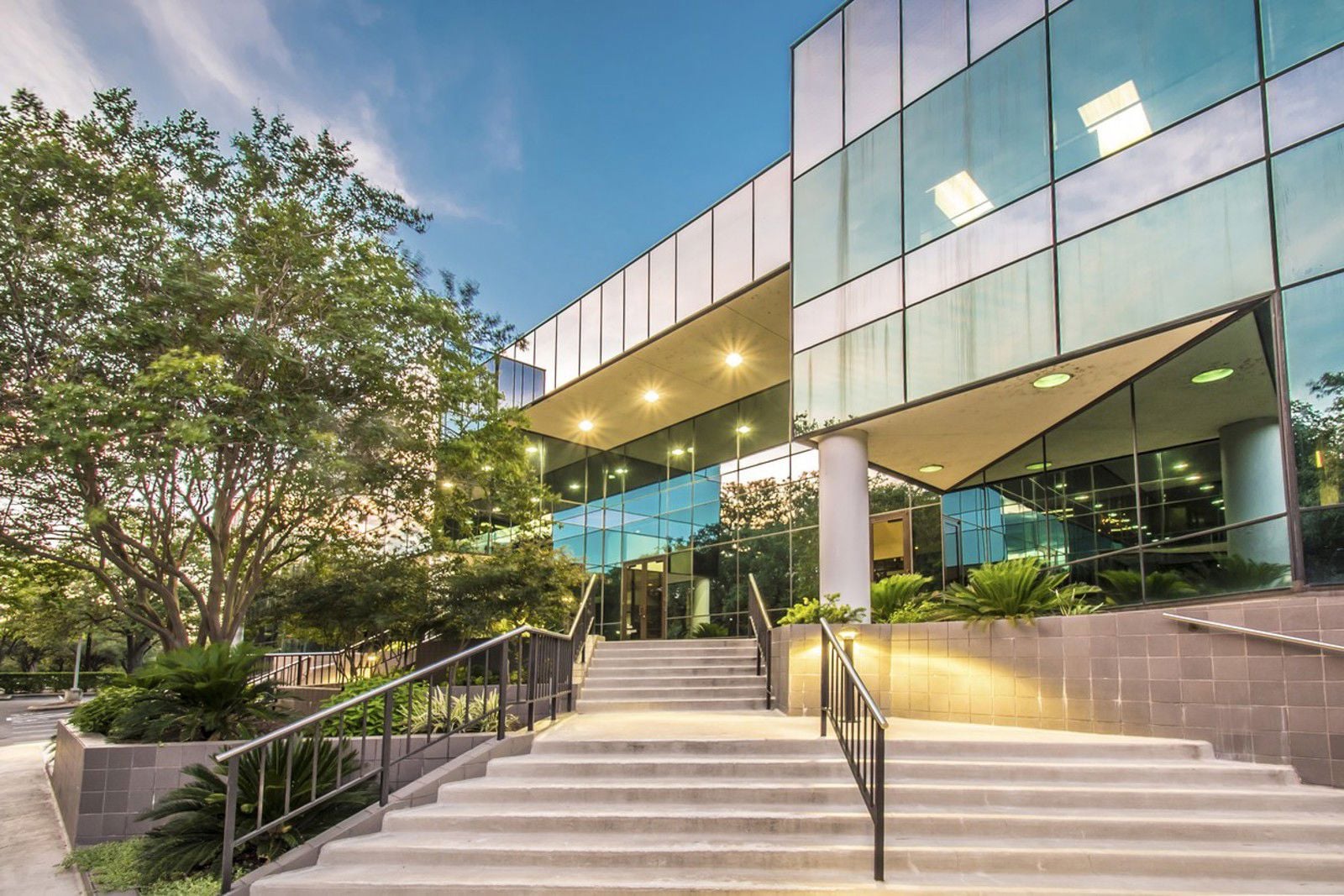 Oakpointe office front pic 1