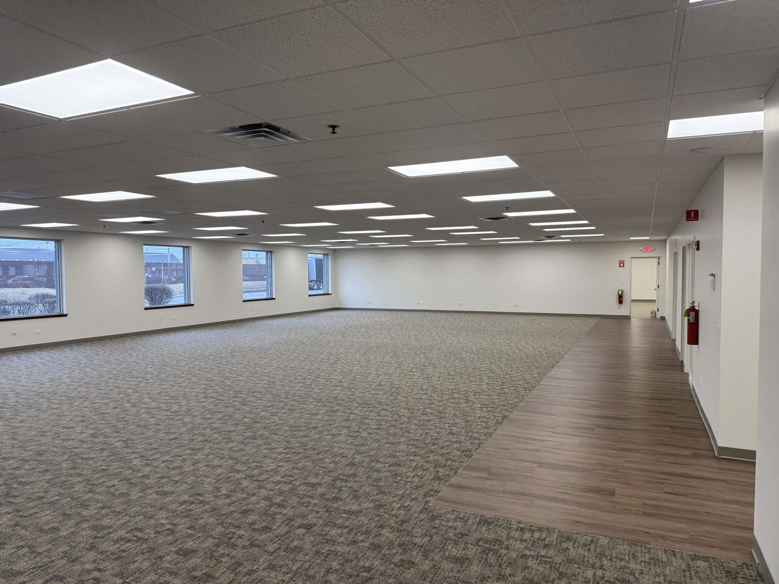 6721 W 73rd St, Bedford Park photo