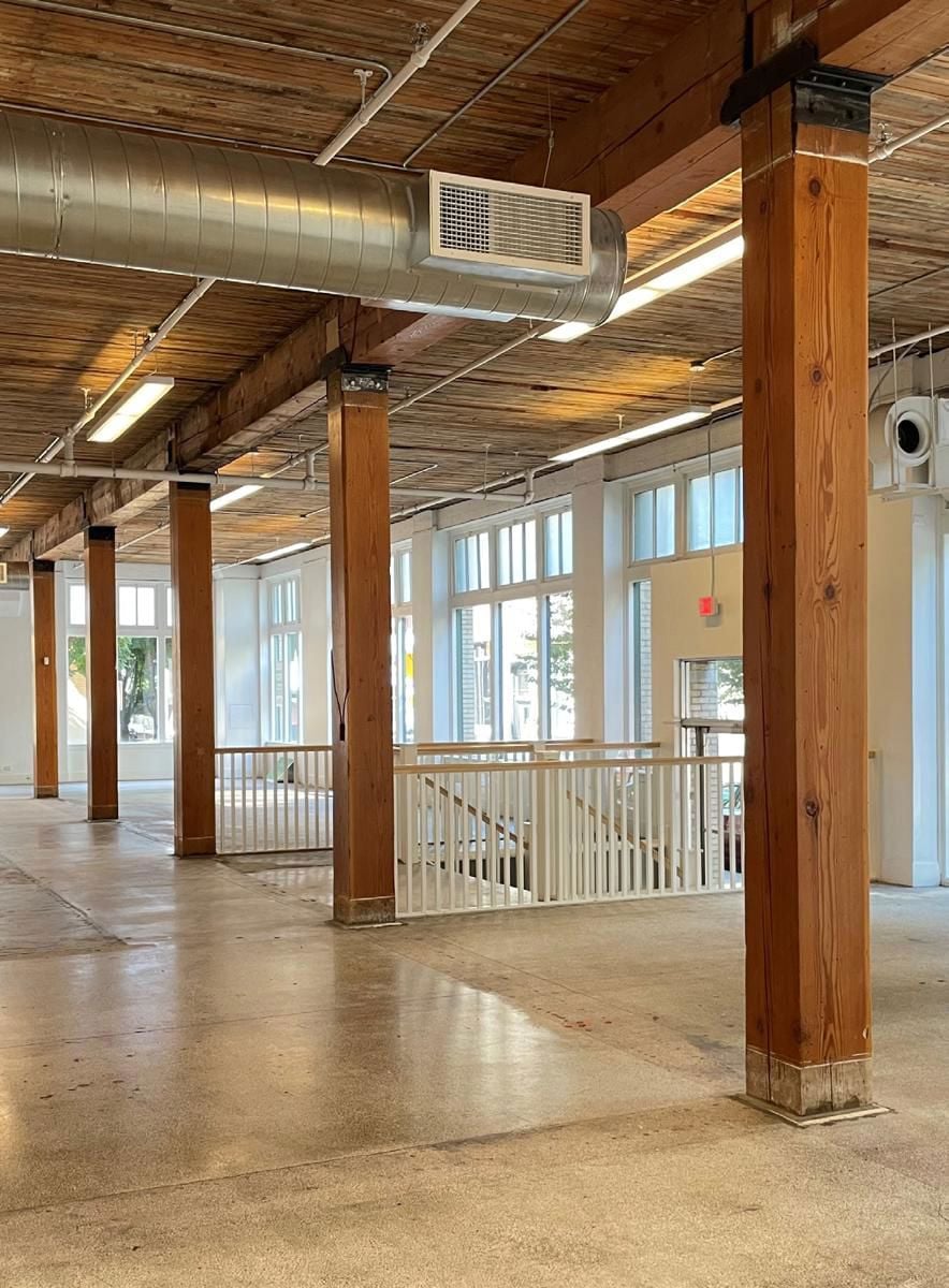 1010 Flanders Flyer_Page_2_Image_0002