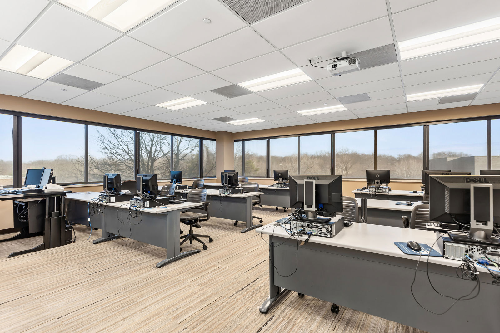 12837FlushingMeadowsDr-51