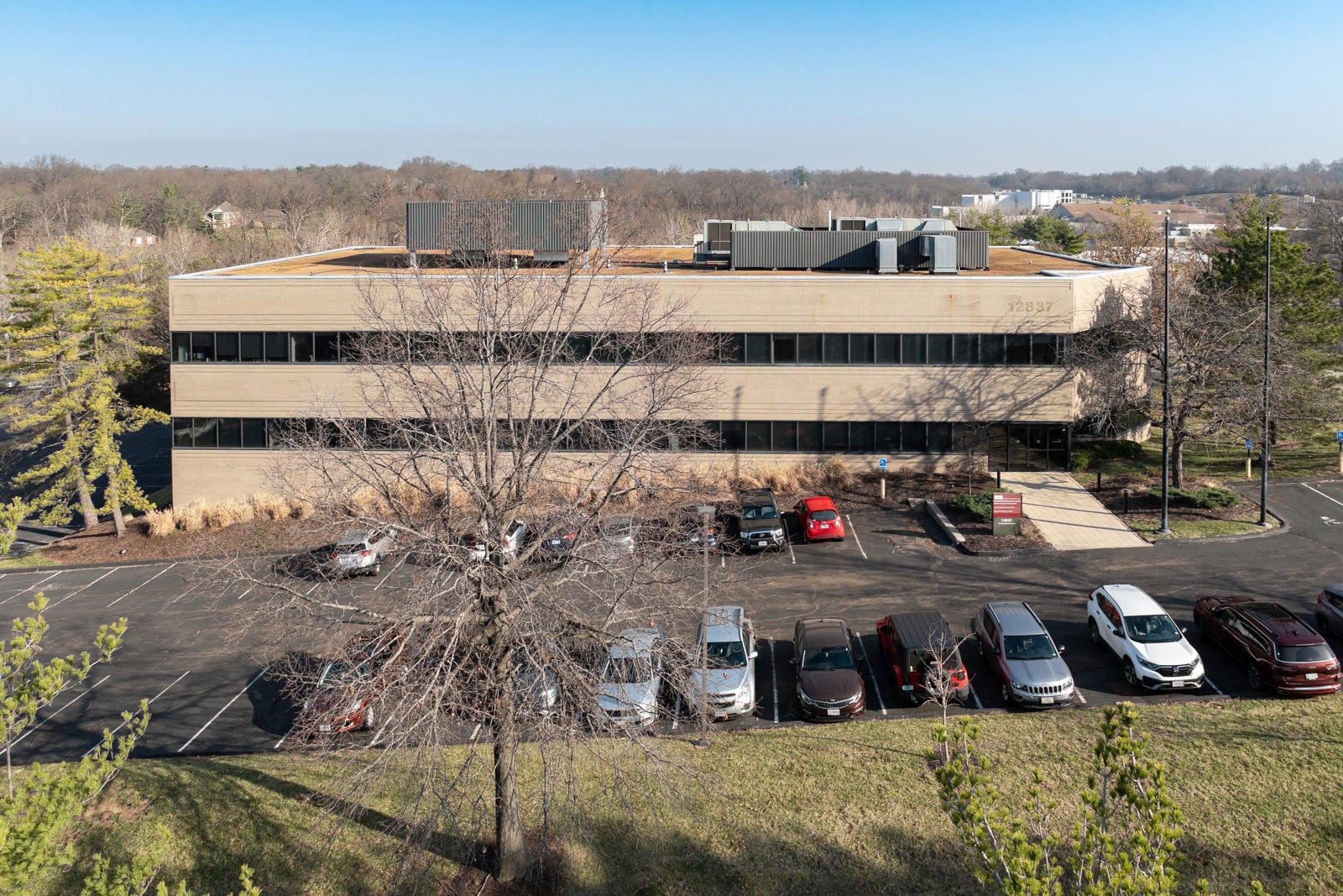 12837FlushingMeadowsDr-02