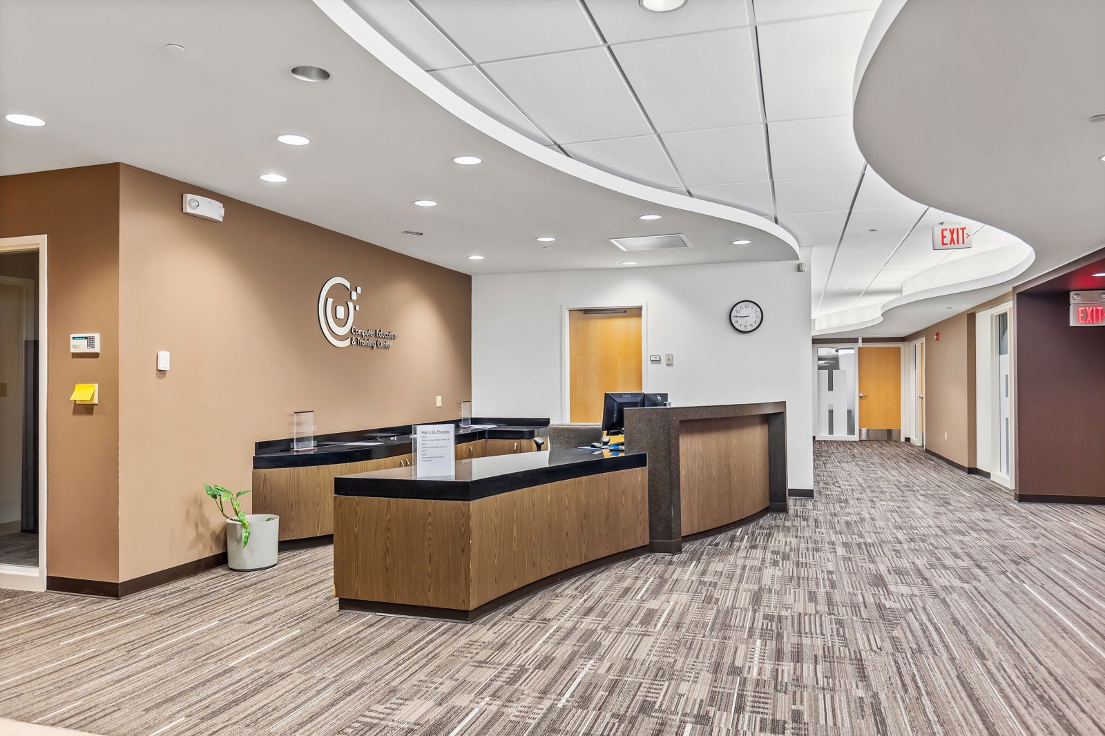 12837FlushingMeadowsDr-43