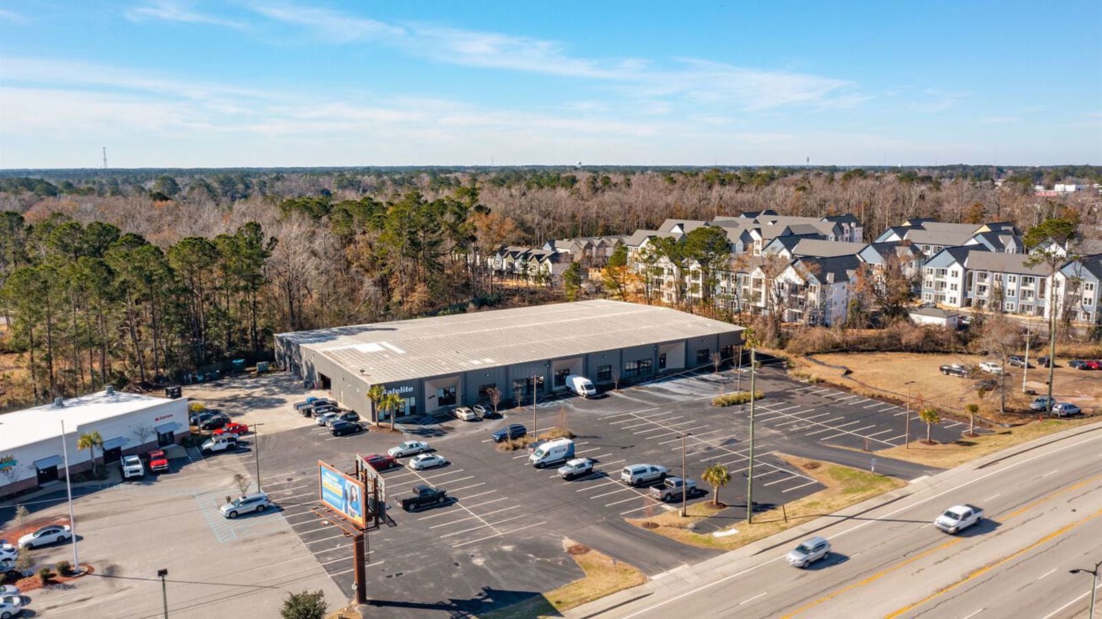 b5e2a30de9334387beca210eddd40f88_1306x734