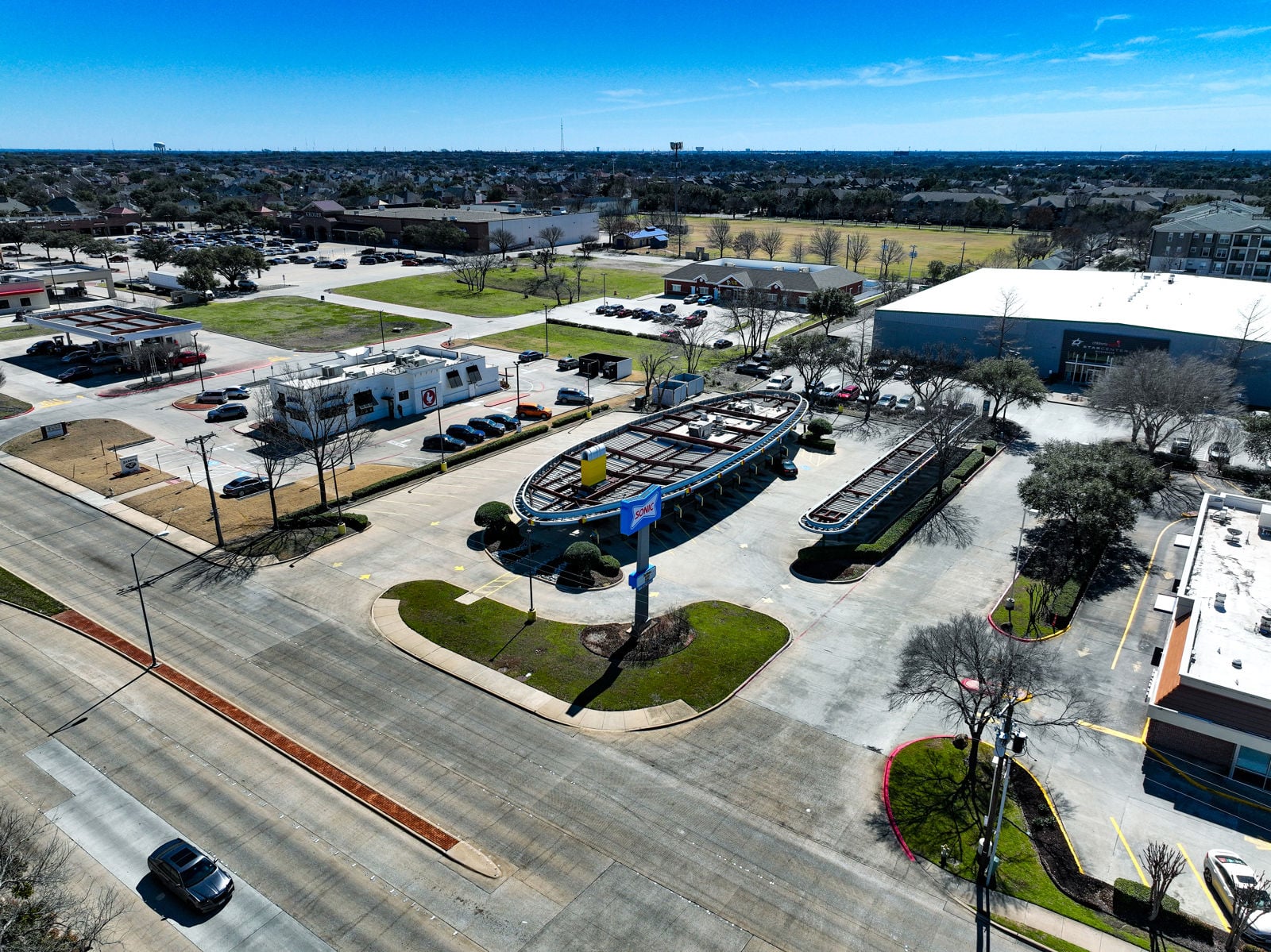 Operating Sonic Building 520 Centennial Boulevard - Image 1