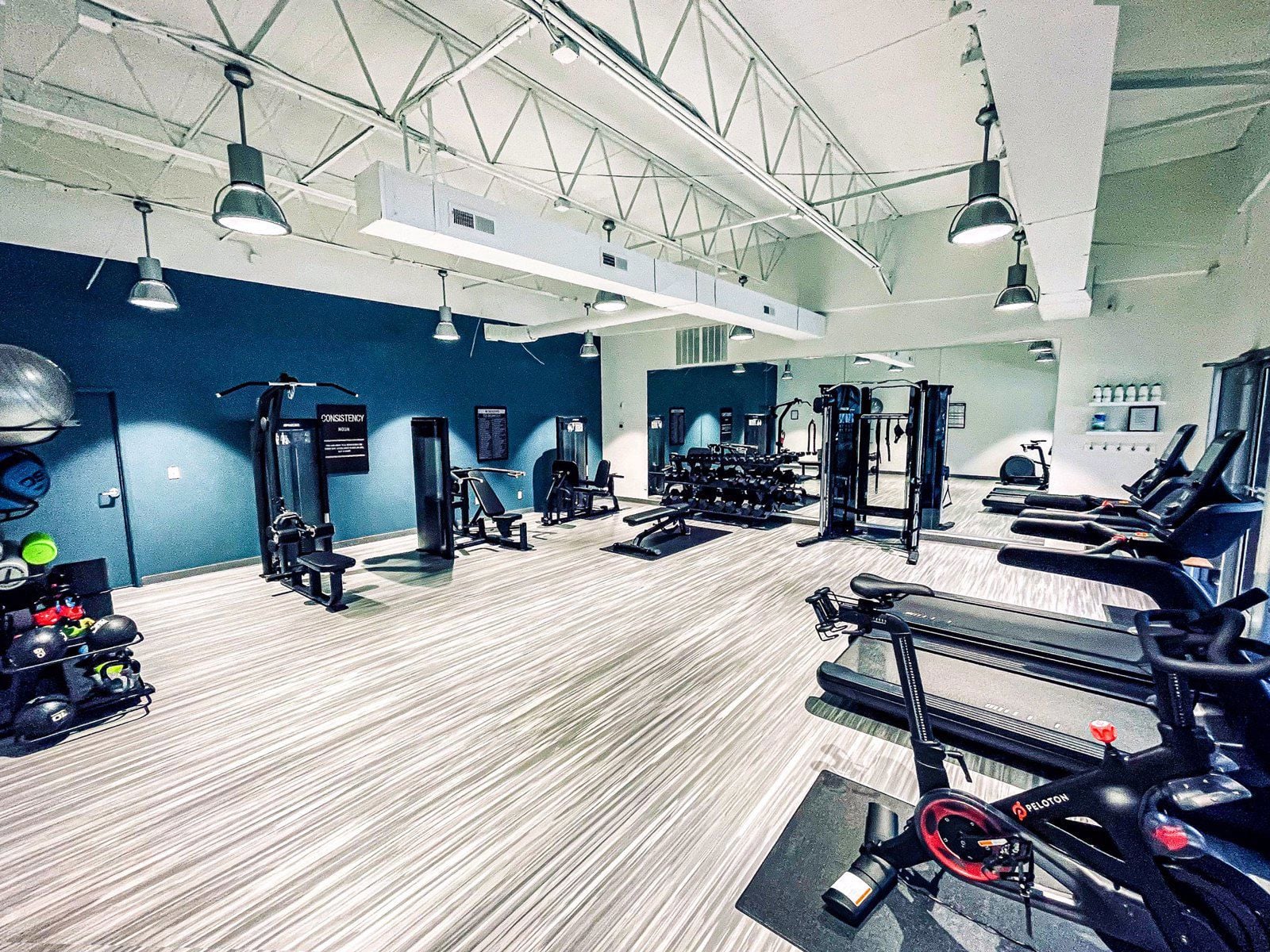 Airpark East Business Park 406 Gallimore Dairy Road - Image 6