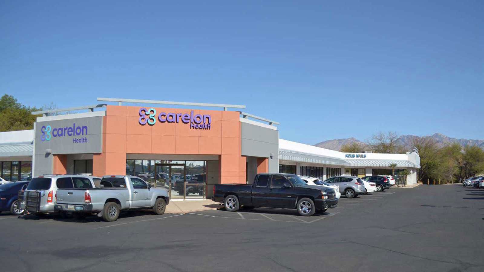 Dorado Plaza 1105 N Kolb Rd_main