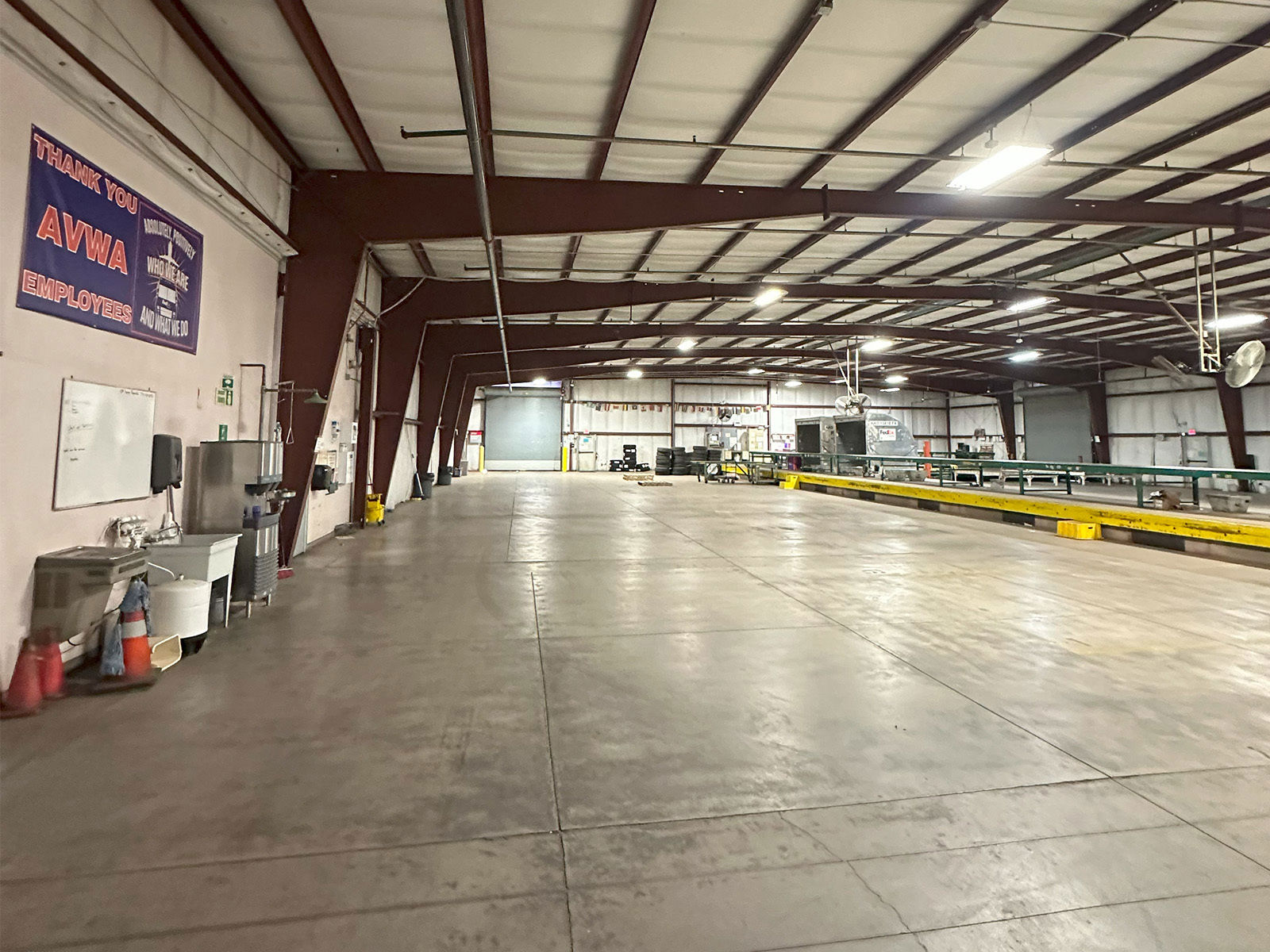 4062 Industry Dr-WH-inter