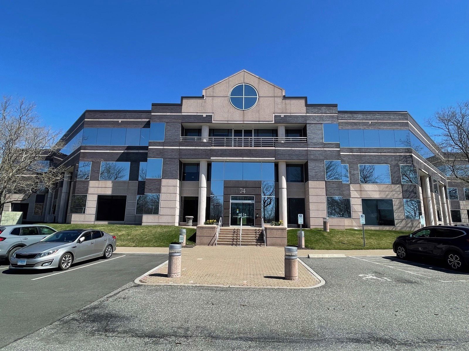 74 Batterson Park Rd_ Pond View_bldg pic 1c