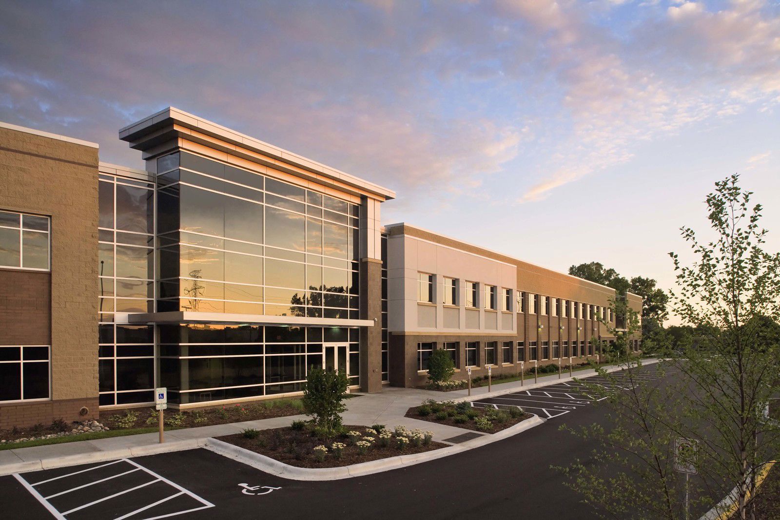 DSI Bldg Photo broch RESIZED 