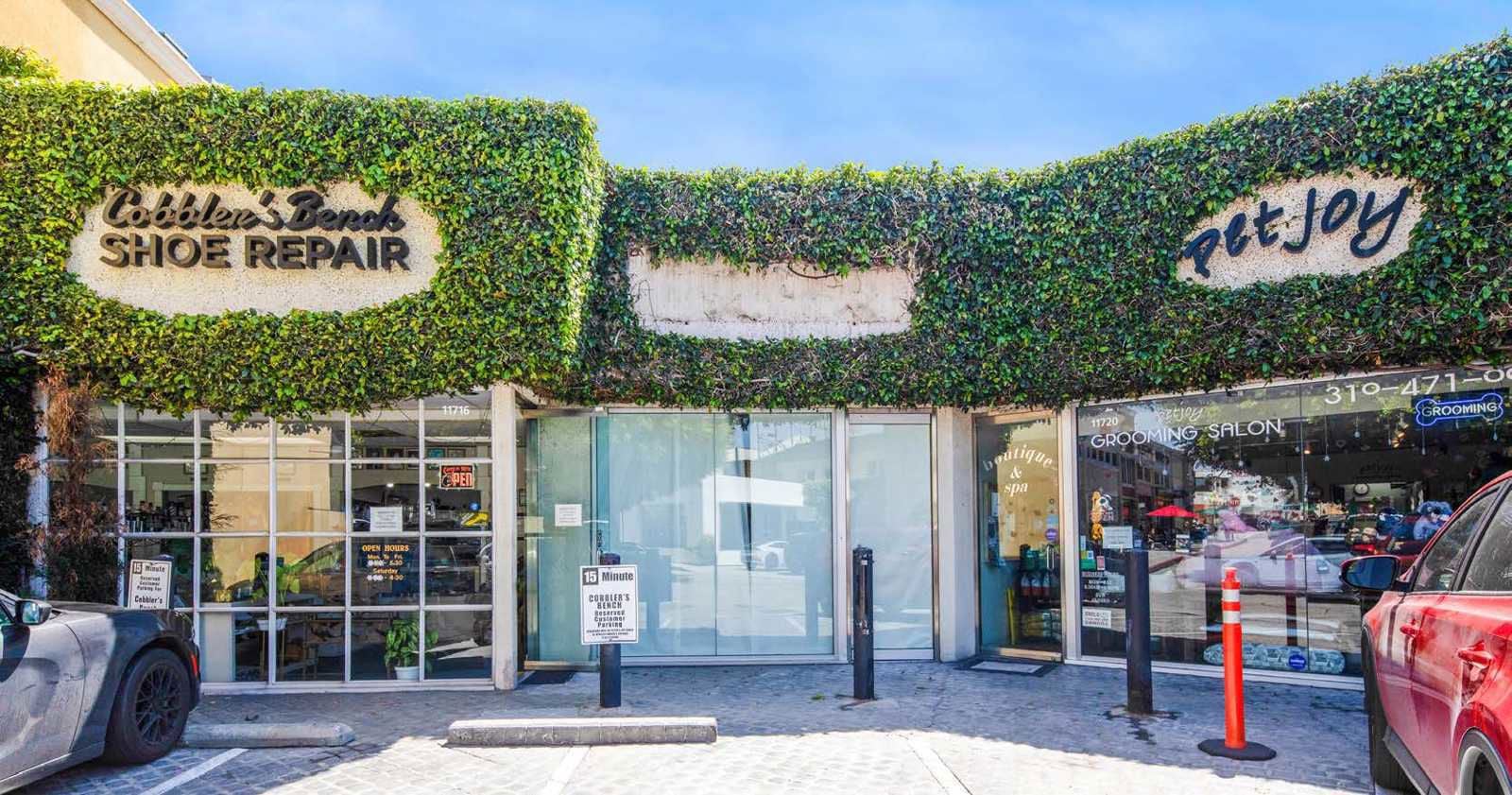 11718 Barrington Ct BRO