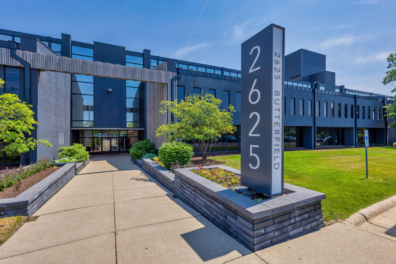 26 Twenty Five, 2625 Butterfield Road, Oak Brook, IL, 60523