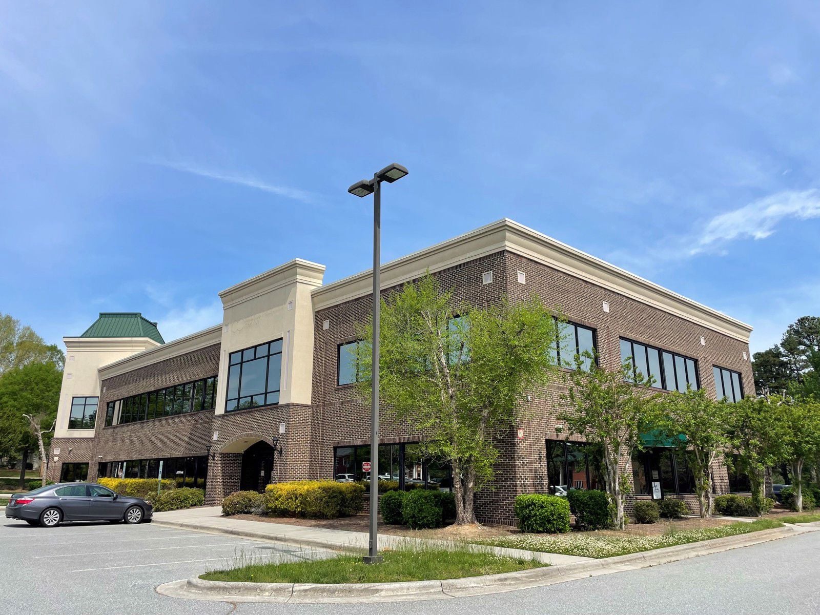 1400 Eastchester Dr 3