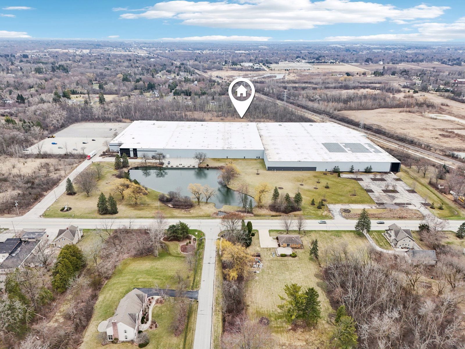 24-web-or-mls-W Donges Bay Rd-05042025-024