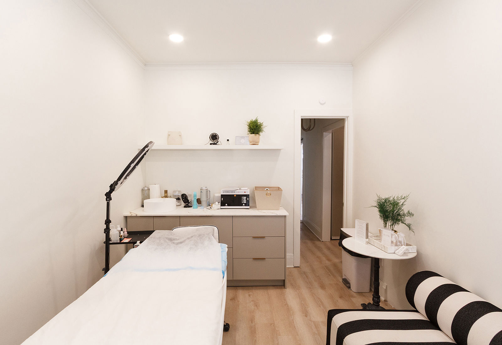 142 Bidwell Parkway_8181_1600px