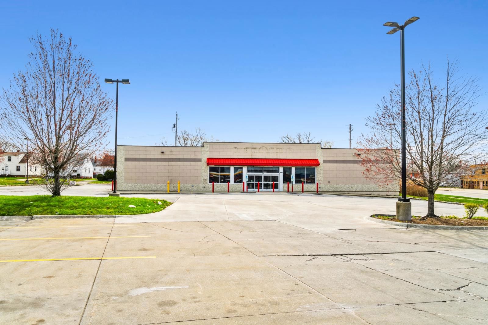 Freestanding 8,400 SF Former Family Dollar 16605 Miles Avenue - Image 2