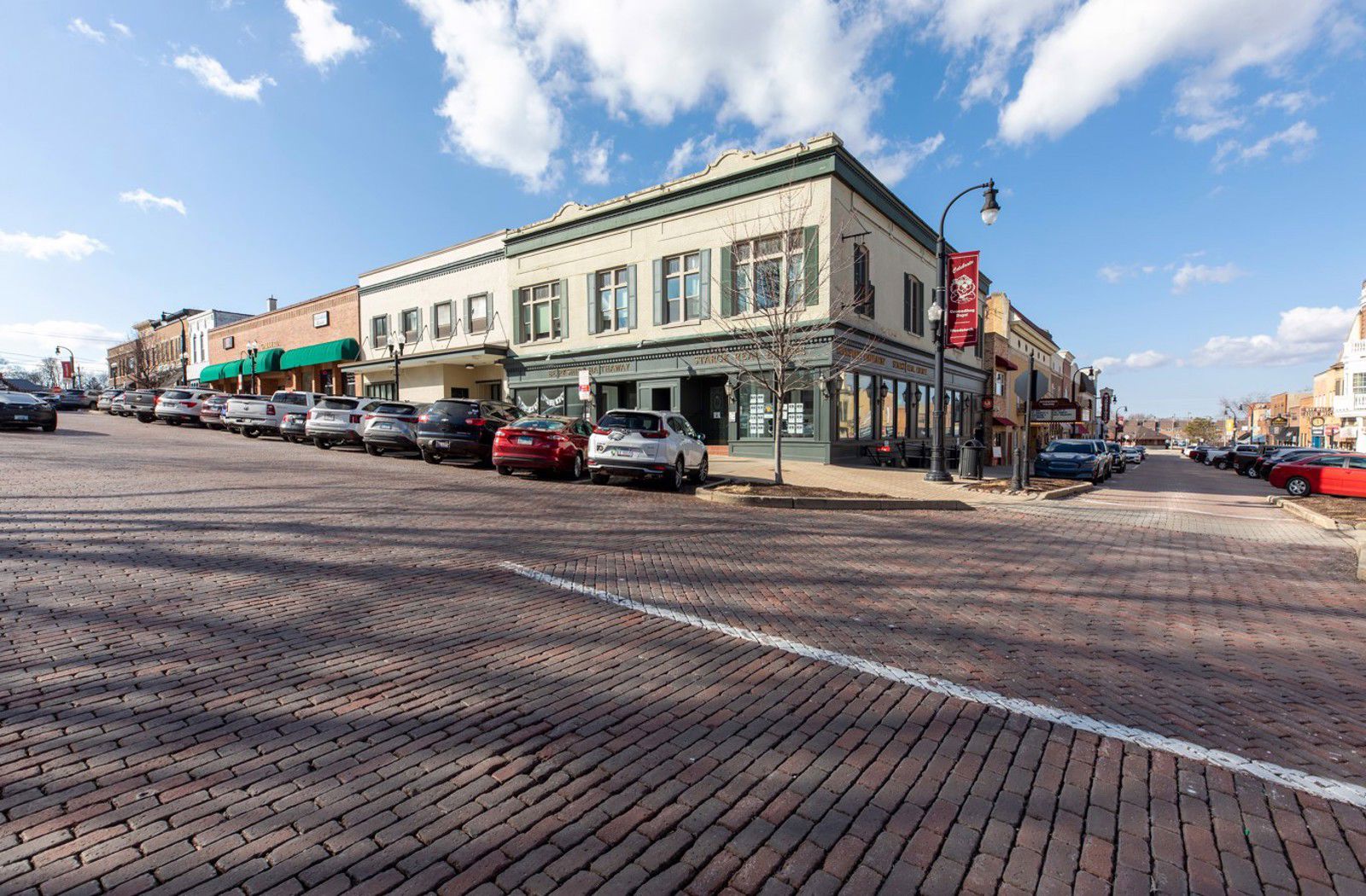 Corner View - 118 Cass