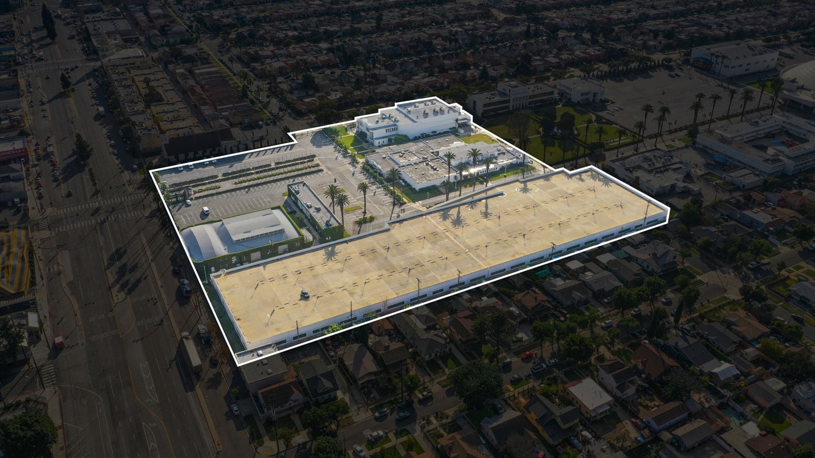 Crenshaw Christian Center 7833 Vermont Avenue - Image 16