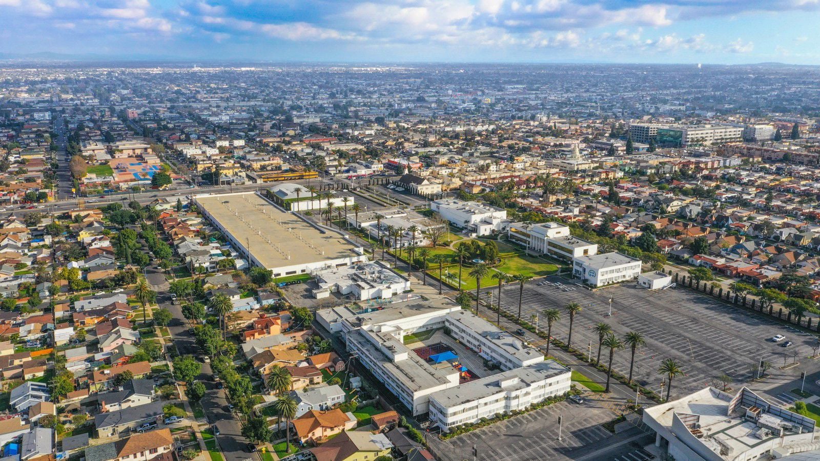 Crenshaw Christian Center 7833 Vermont Avenue - Image 17